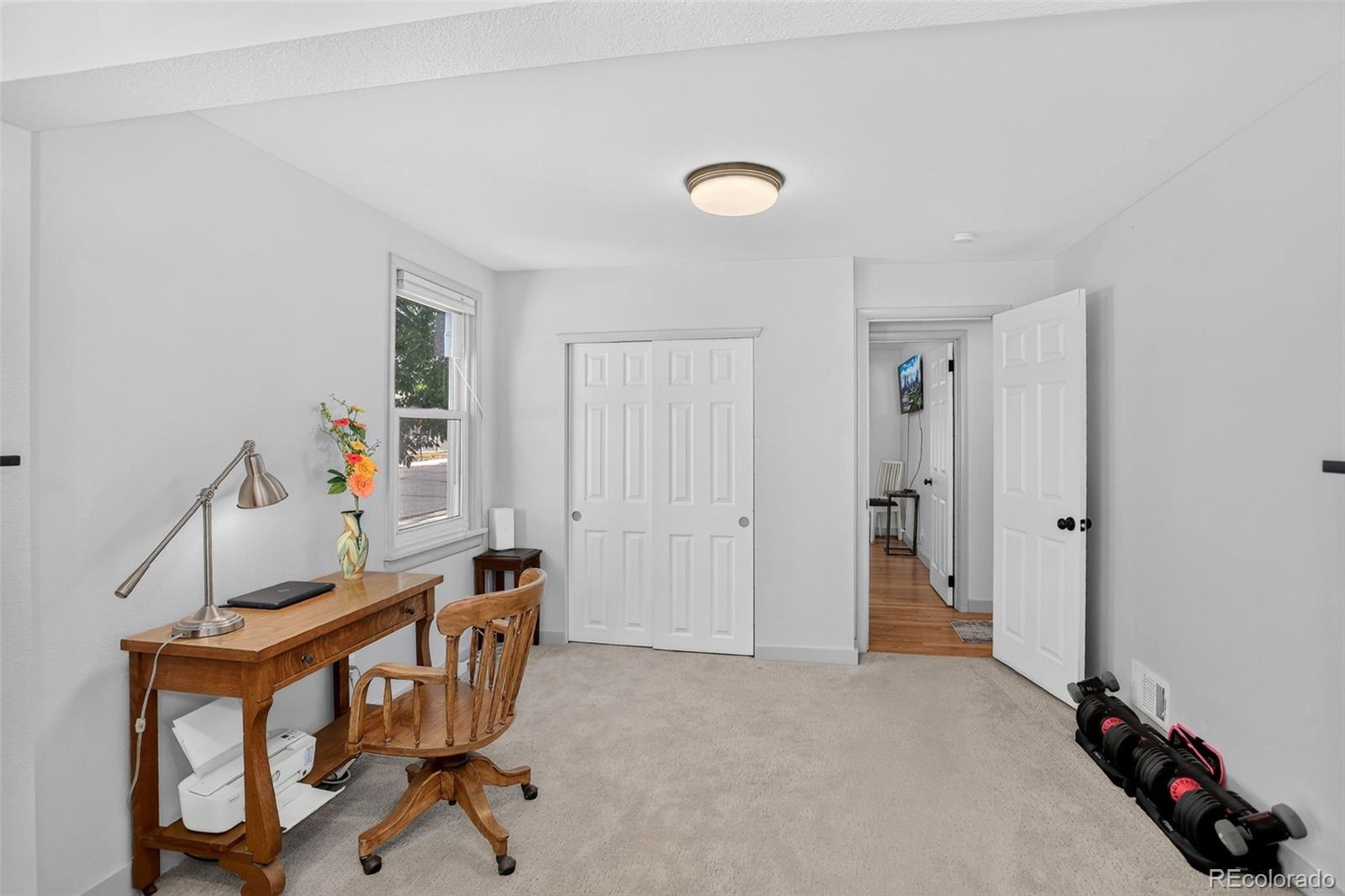 MLS Image #17 for 901 s locust street,denver, Colorado