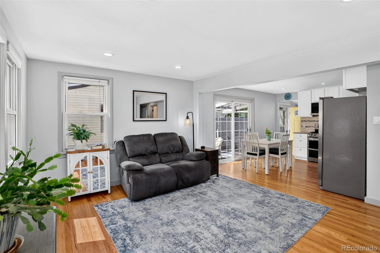 MLS Image #5 for 901 s locust street,denver, Colorado