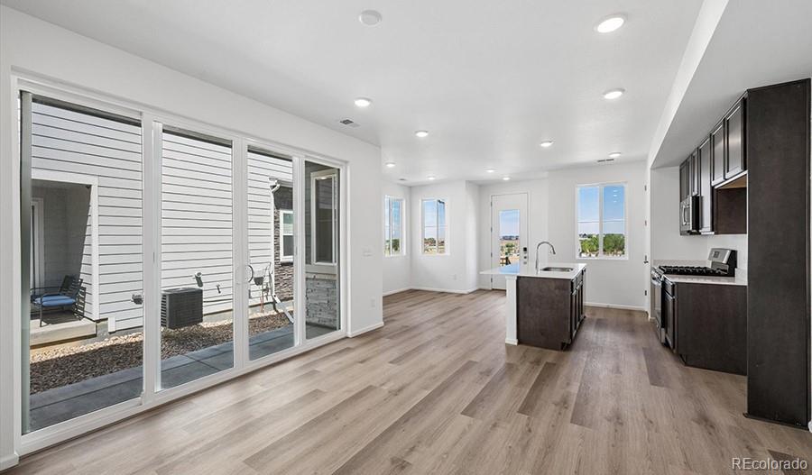 MLS Image #11 for 17104 e virginia avenue,aurora, Colorado