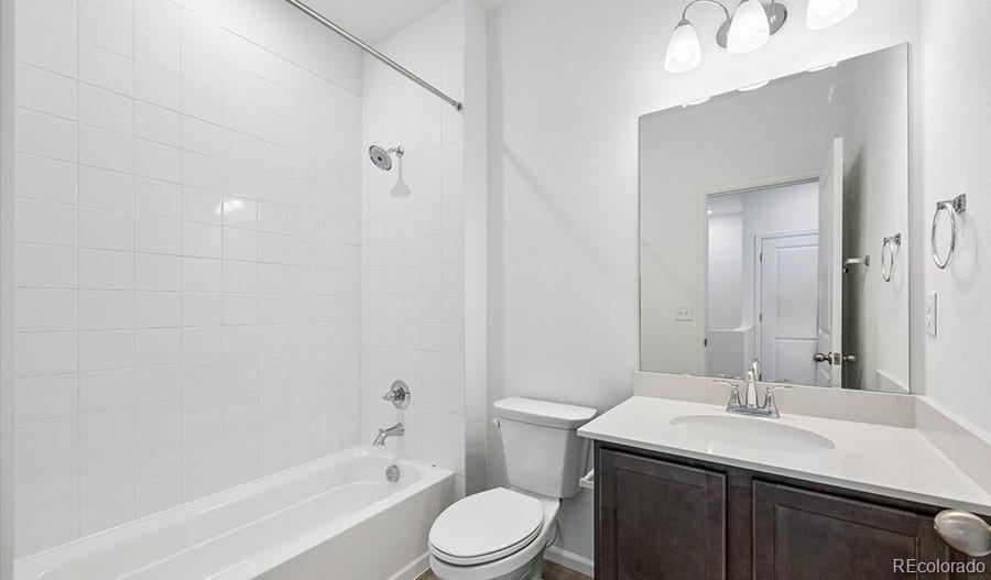 MLS Image #14 for 17104 e virginia avenue,aurora, Colorado