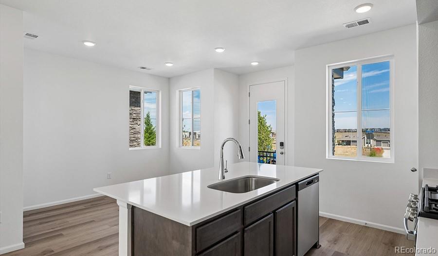 MLS Image #6 for 17104 e virginia avenue,aurora, Colorado