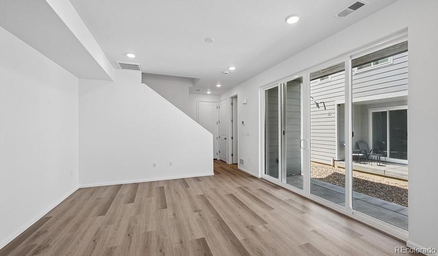 MLS Image #9 for 17104 e virginia avenue,aurora, Colorado