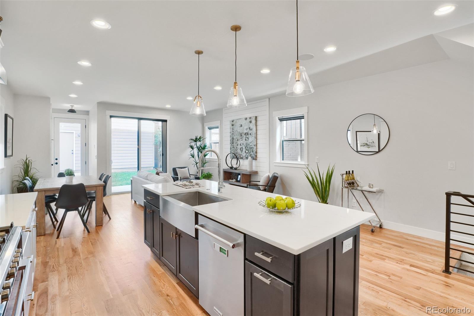 MLS Image #6 for 3322 n columbine street,denver, Colorado