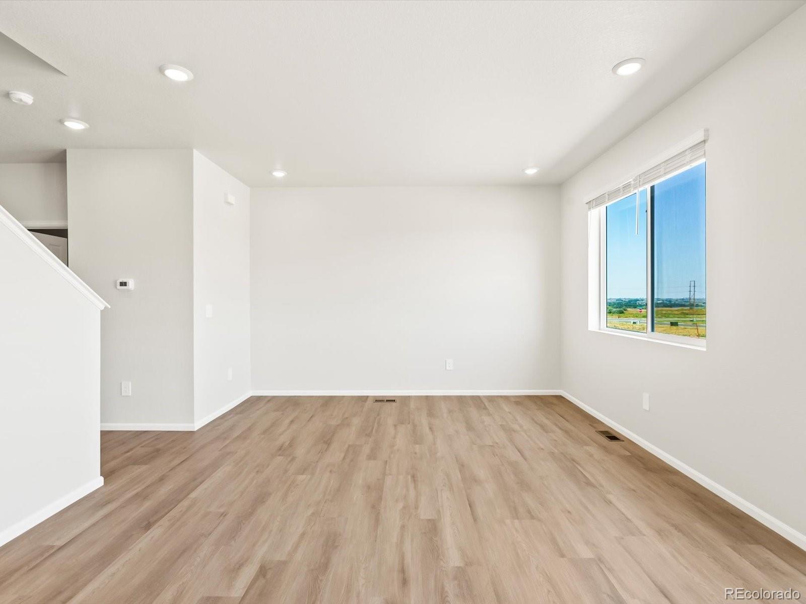 MLS Image #8 for 508  97th avenue,greeley, Colorado