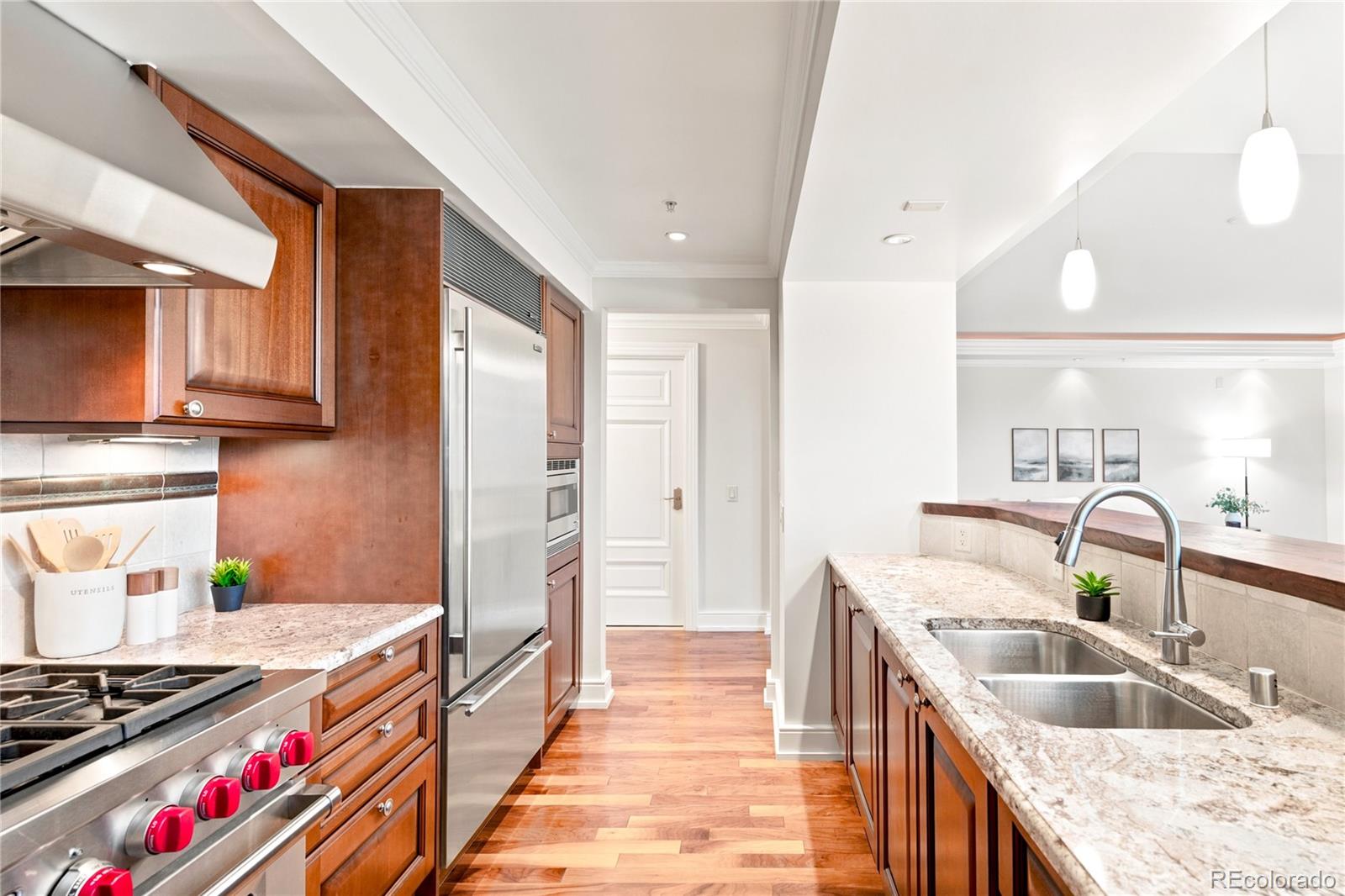 MLS Image #11 for 1891  curtis street 1620,denver, Colorado