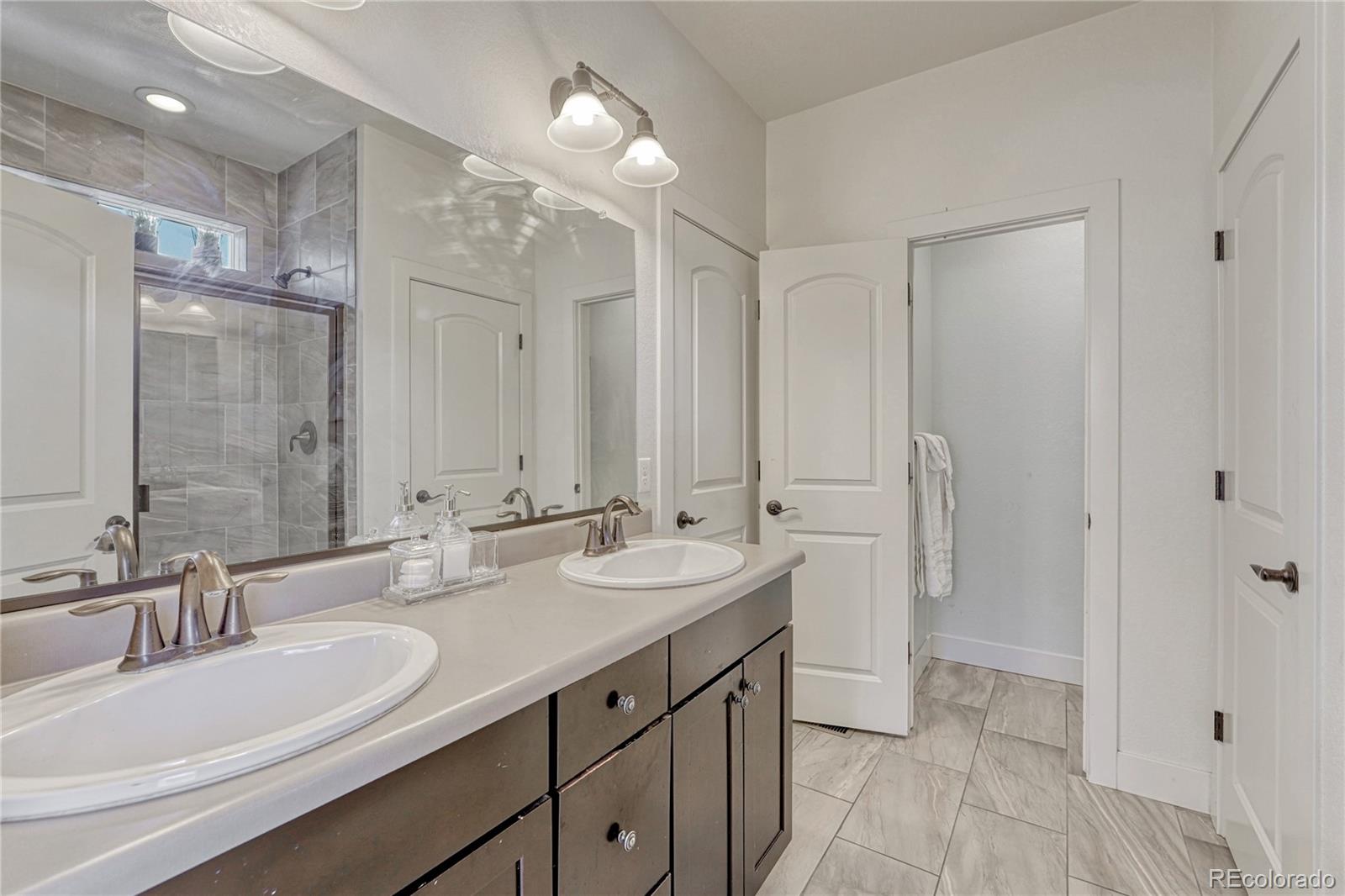 MLS Image #14 for 1955 s danube way,aurora, Colorado