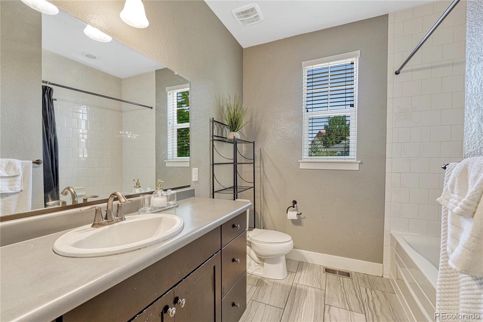 MLS Image #17 for 1955 s danube way,aurora, Colorado