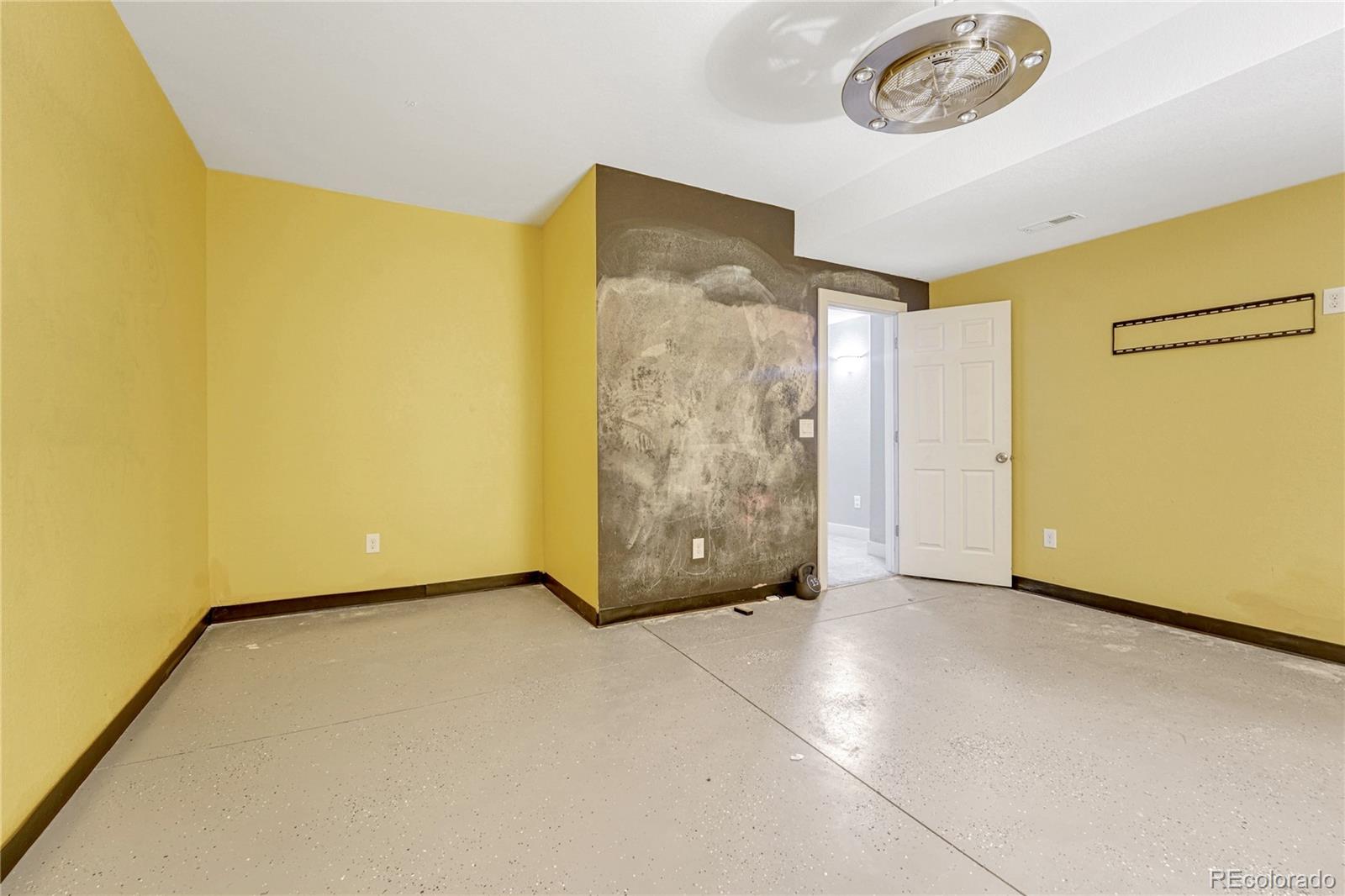 MLS Image #27 for 1955 s danube way,aurora, Colorado