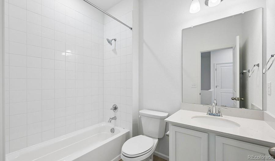 MLS Image #14 for 17074 e virginia avenue,aurora, Colorado