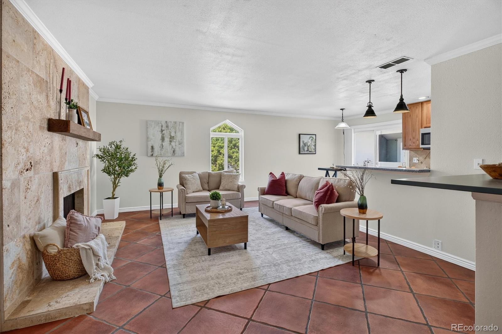 MLS Image #3 for 3420 s locust street,denver, Colorado