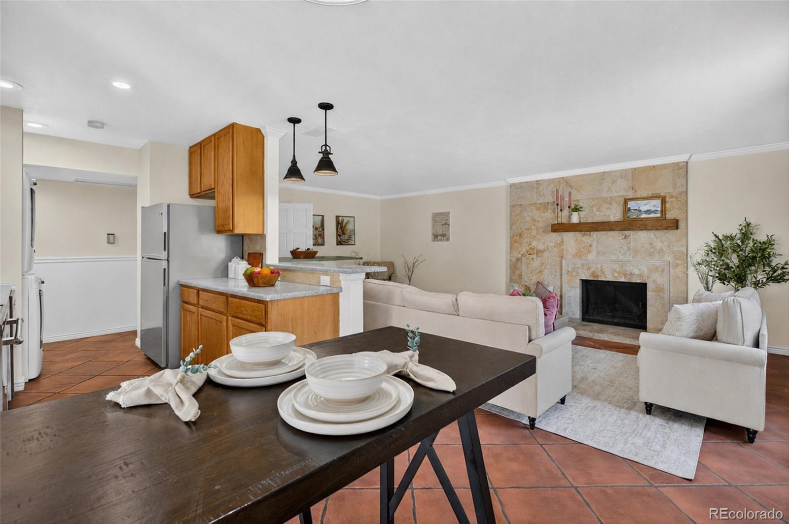 MLS Image #6 for 3420 s locust street,denver, Colorado