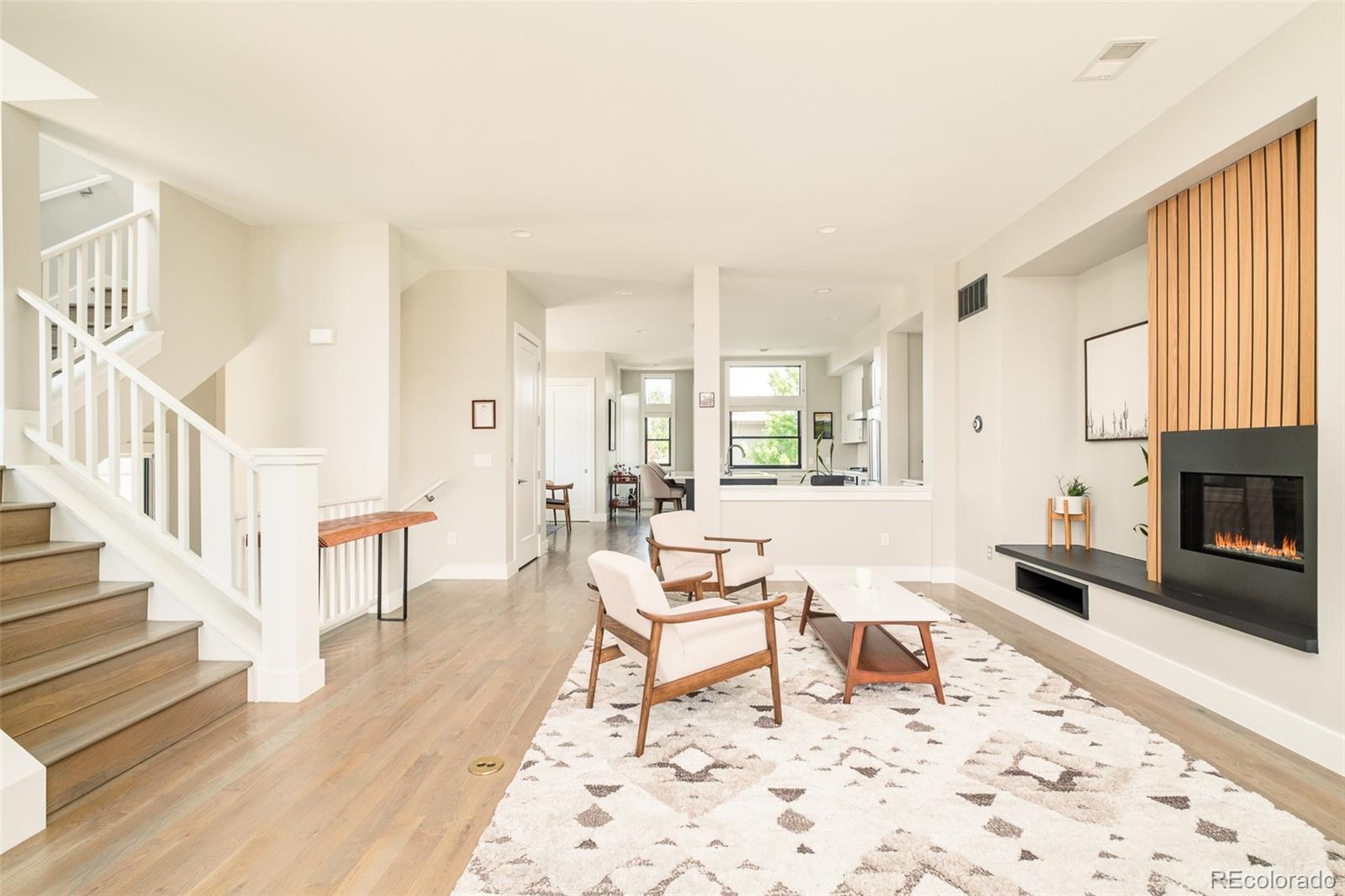 MLS Image #11 for 6809 e lowry boulevard,denver, Colorado