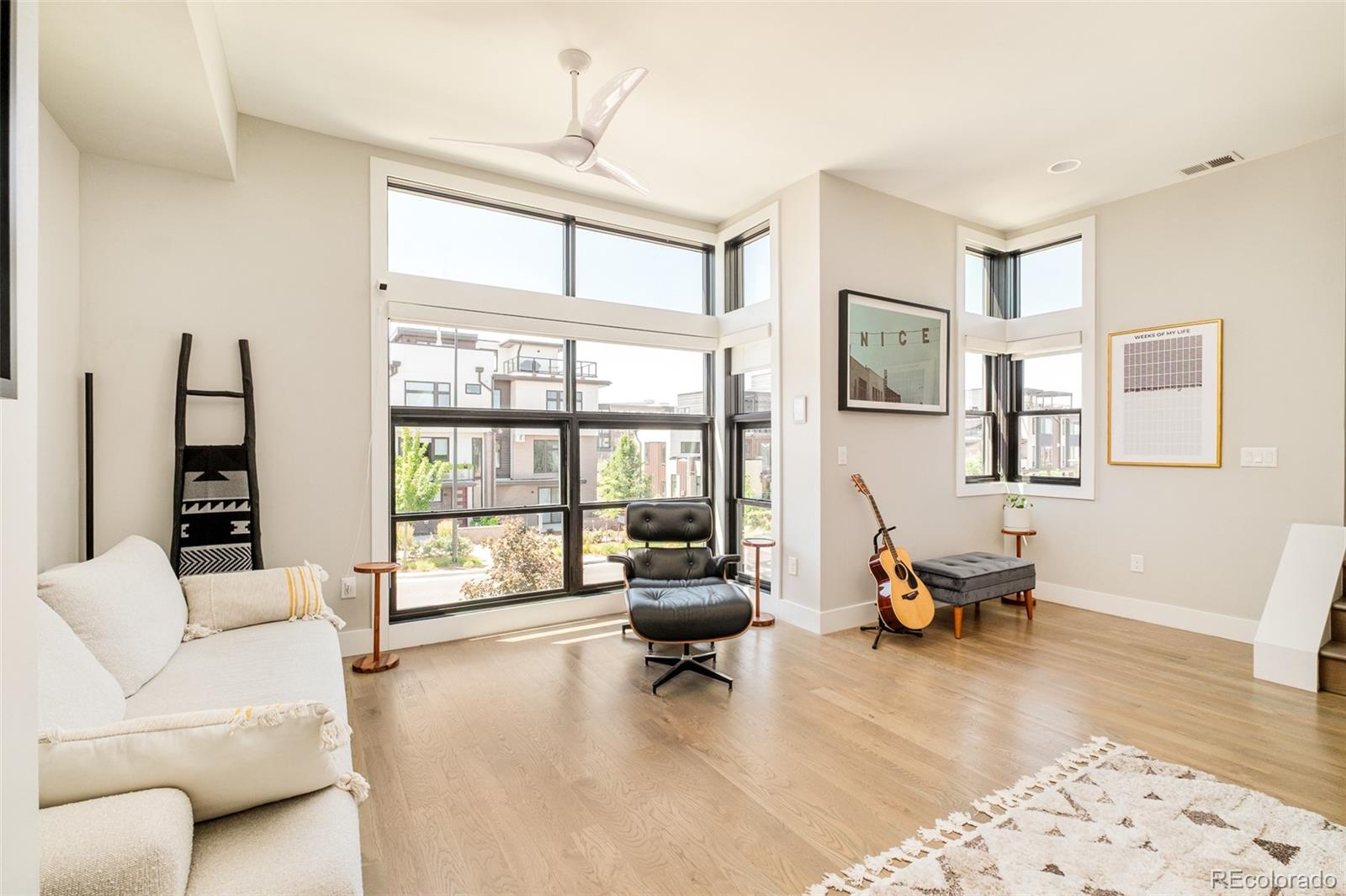 MLS Image #14 for 6809 e lowry boulevard,denver, Colorado