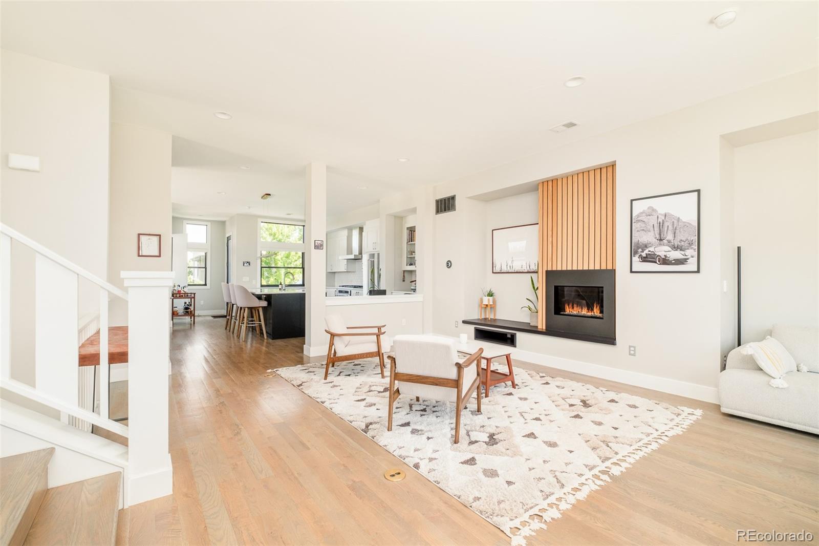 MLS Image #15 for 6809 e lowry boulevard,denver, Colorado