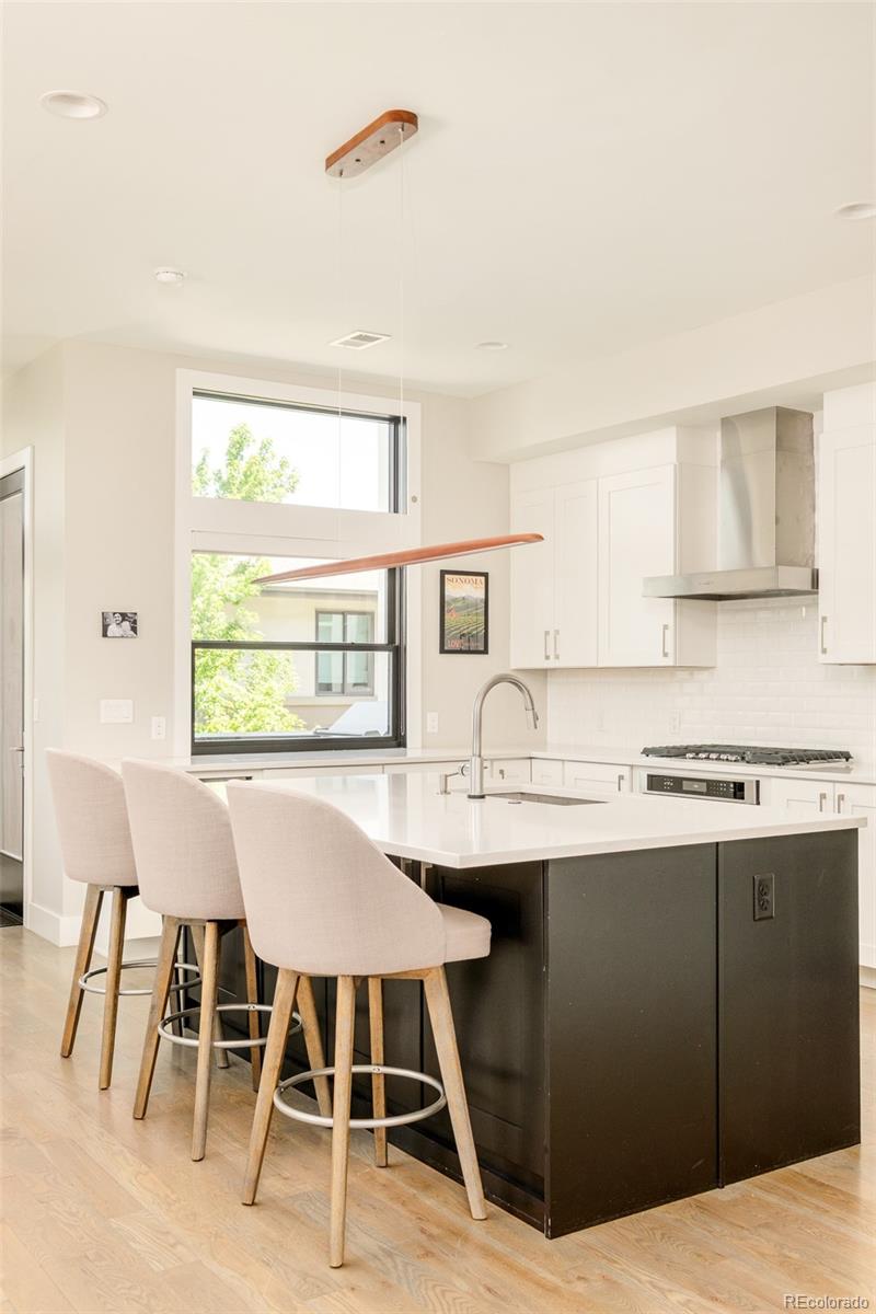 MLS Image #18 for 6809 e lowry boulevard,denver, Colorado