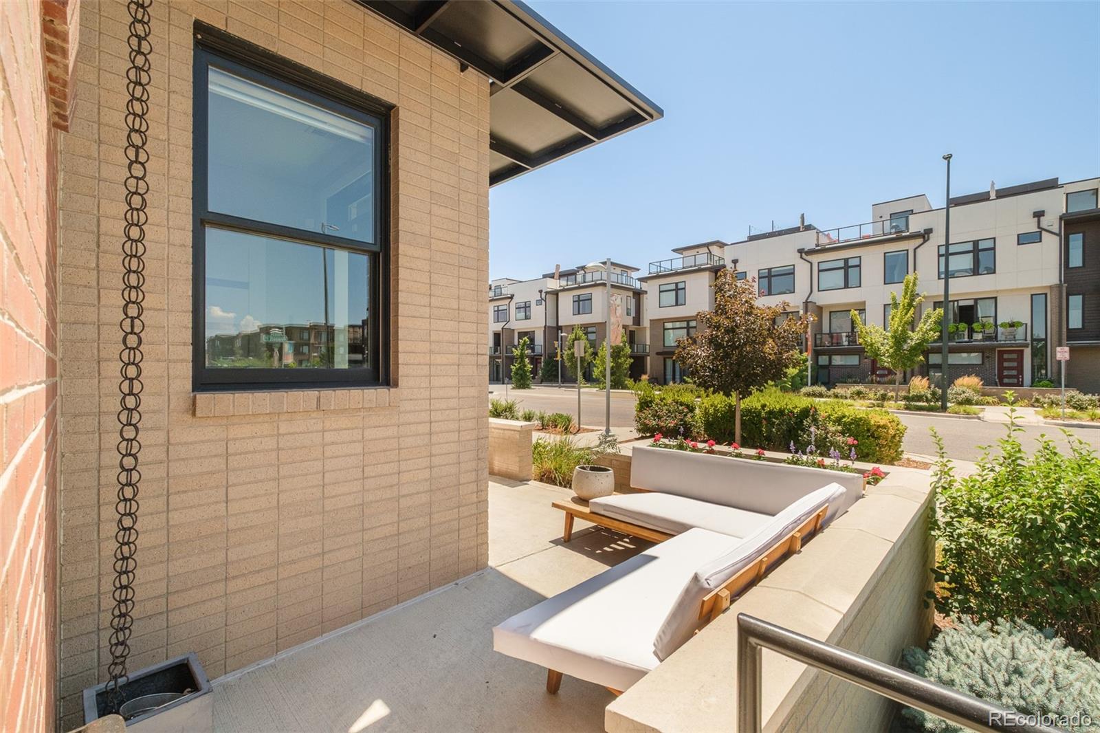 MLS Image #3 for 6809 e lowry boulevard,denver, Colorado