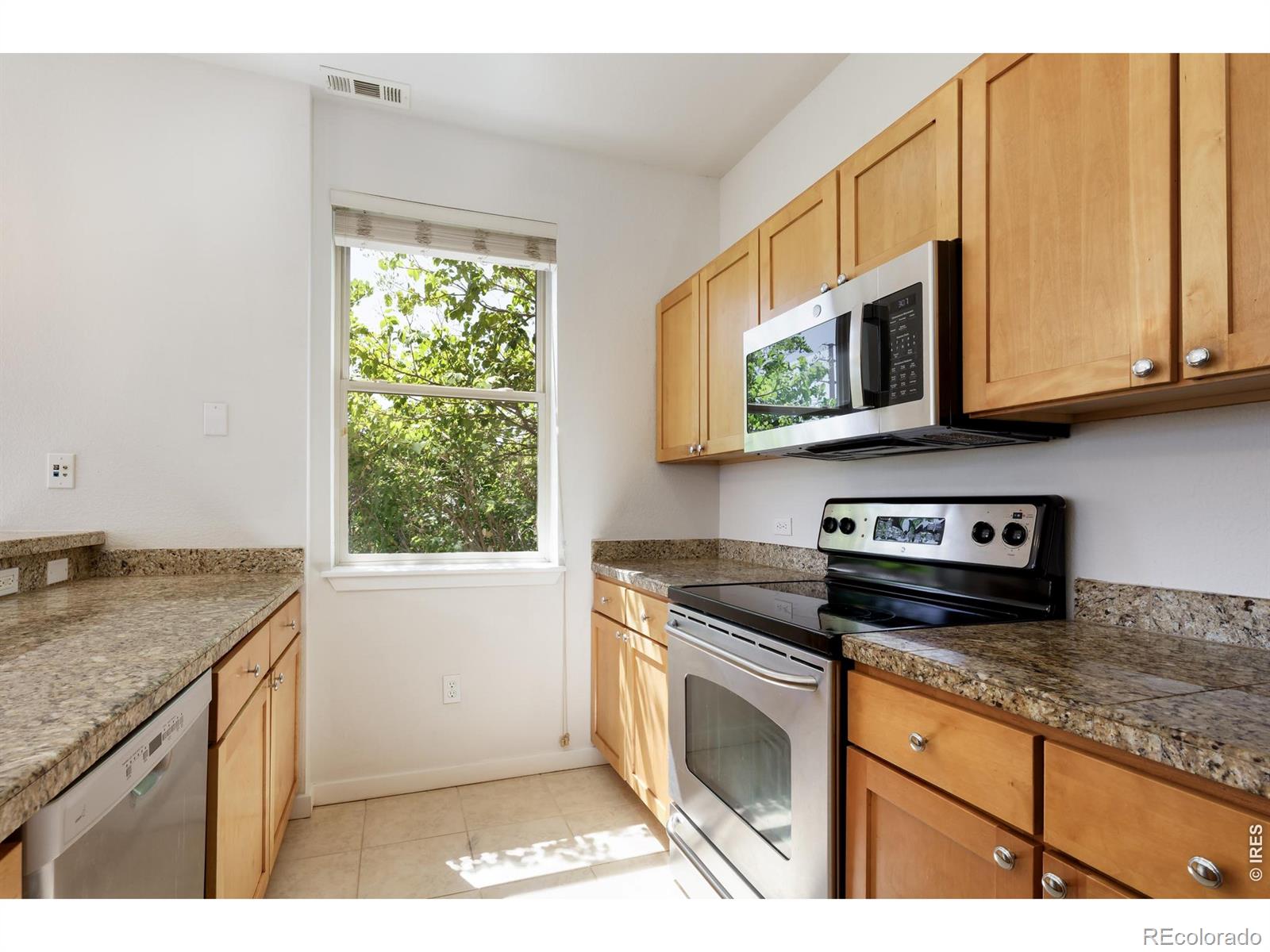 MLS Image #10 for 2910  bluff street,boulder, Colorado