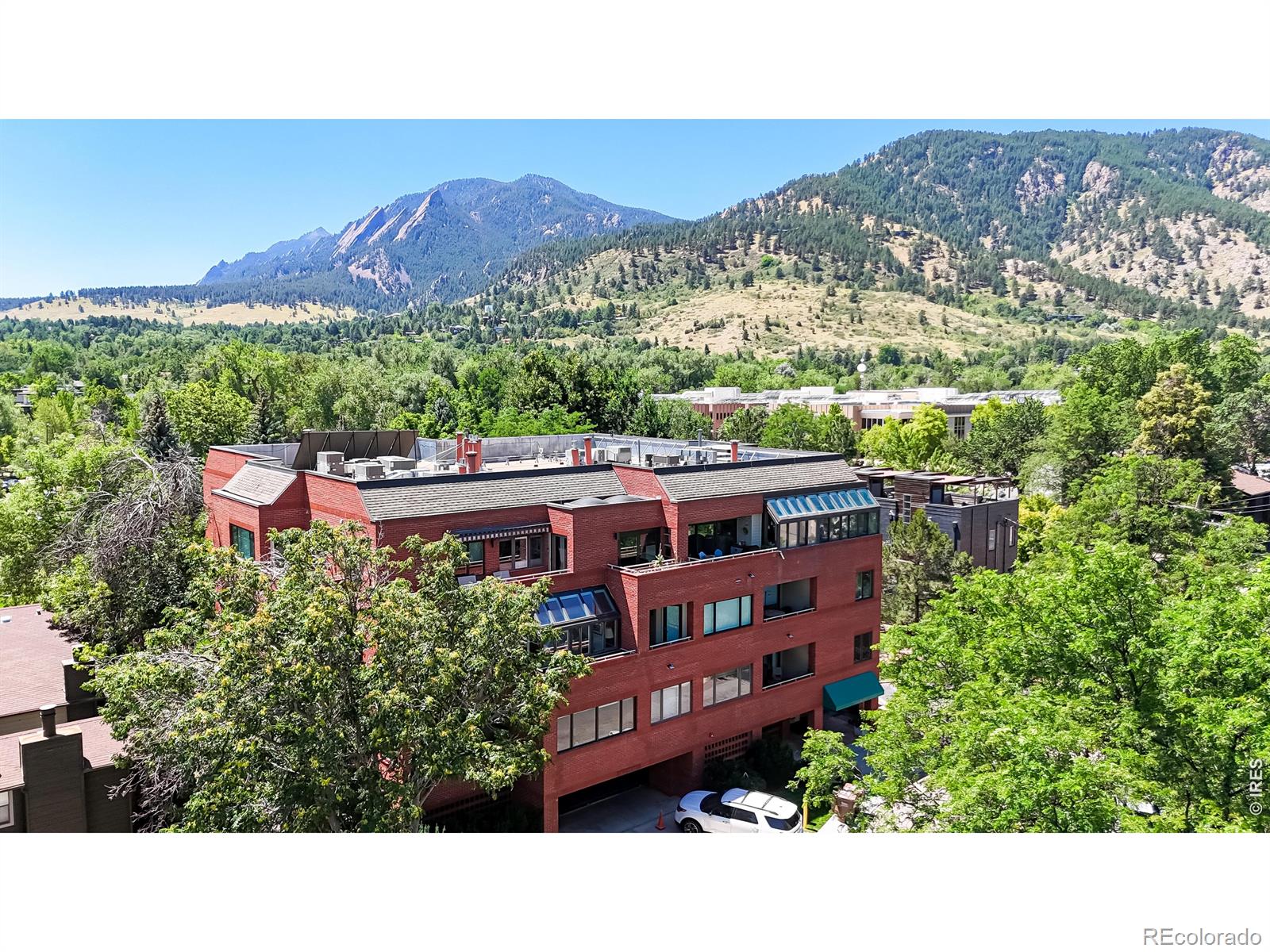 MLS Image #9 for 624  pearl street,boulder, Colorado