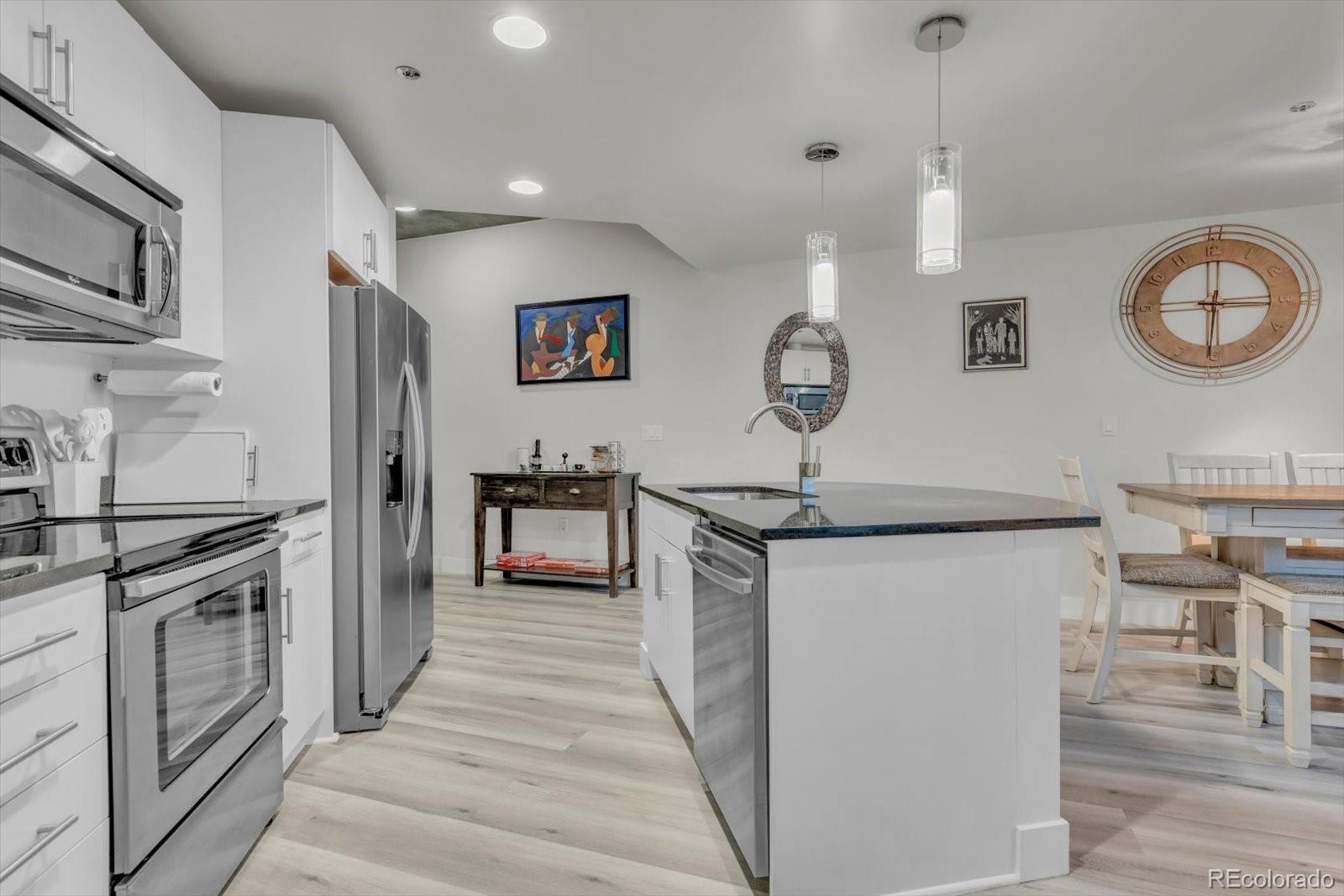 MLS Image #16 for 891  14th street 1711,denver, Colorado