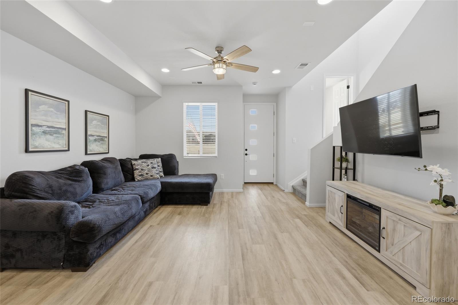 MLS Image #2 for 22876 e tufts place,aurora, Colorado