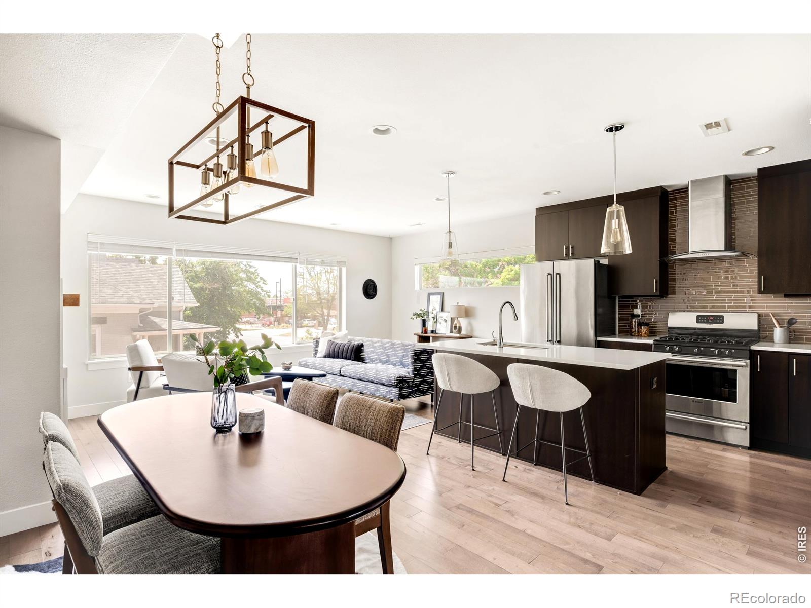 MLS Image #0 for 28 s lincoln street,denver, Colorado