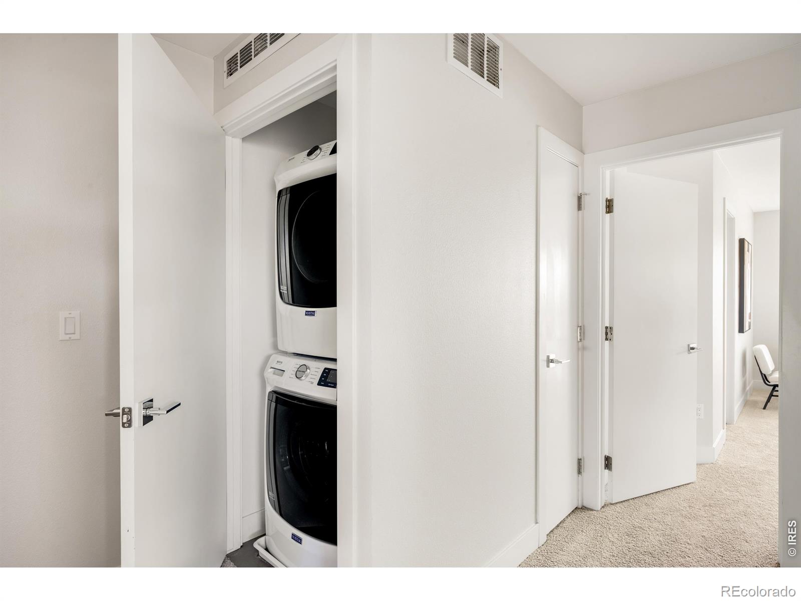 MLS Image #23 for 28 s lincoln street,denver, Colorado