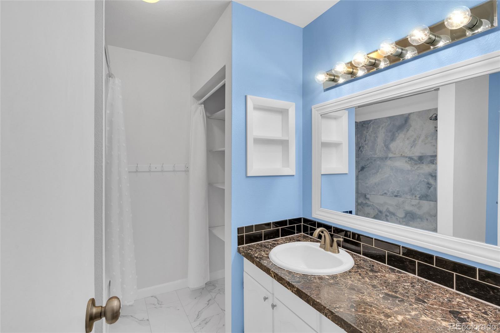 MLS Image #10 for 488 e highline circle,centennial, Colorado