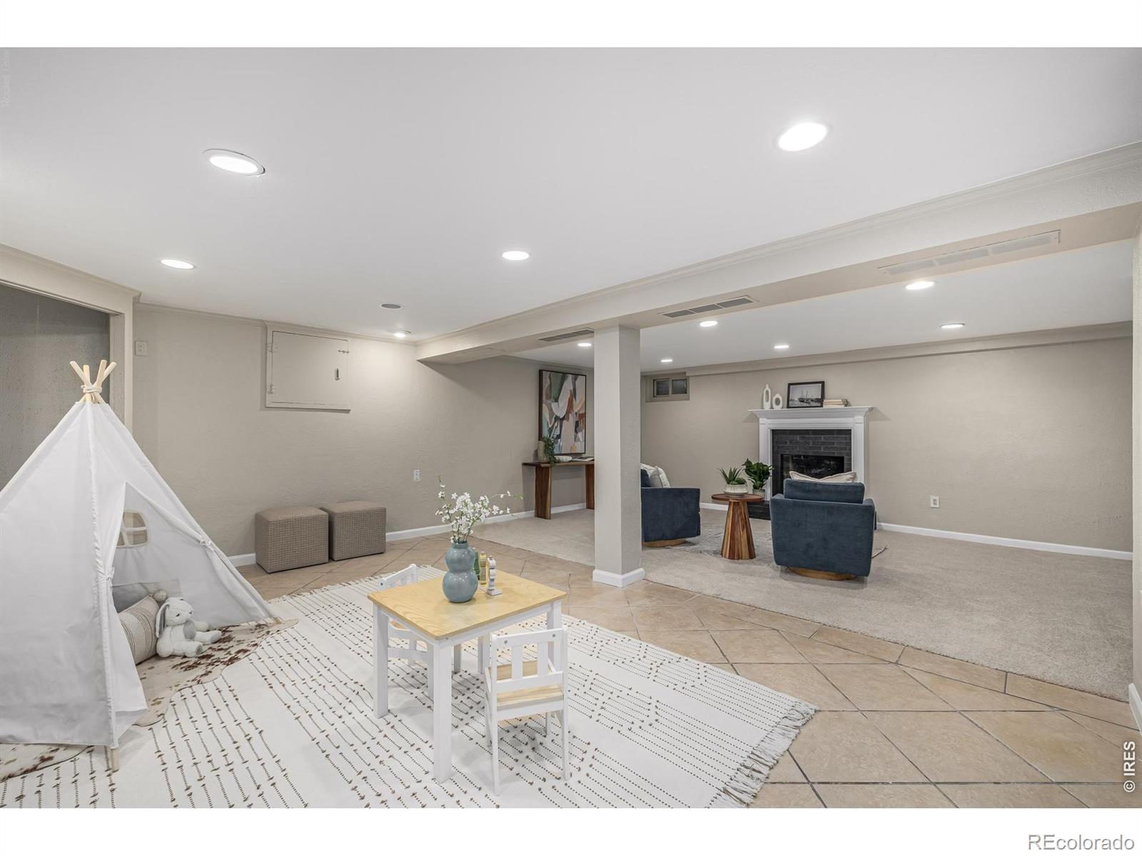 MLS Image #22 for 2540 s jasmine street,denver, Colorado