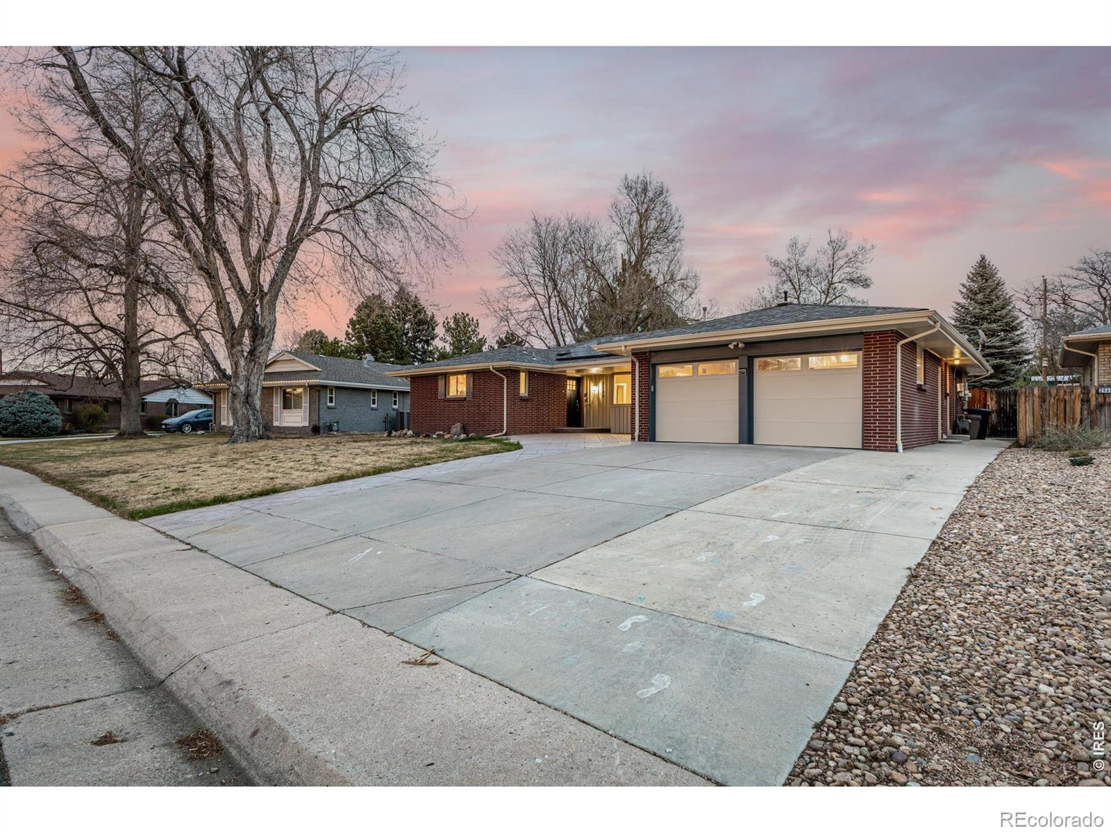 MLS Image #29 for 2540 s jasmine street,denver, Colorado
