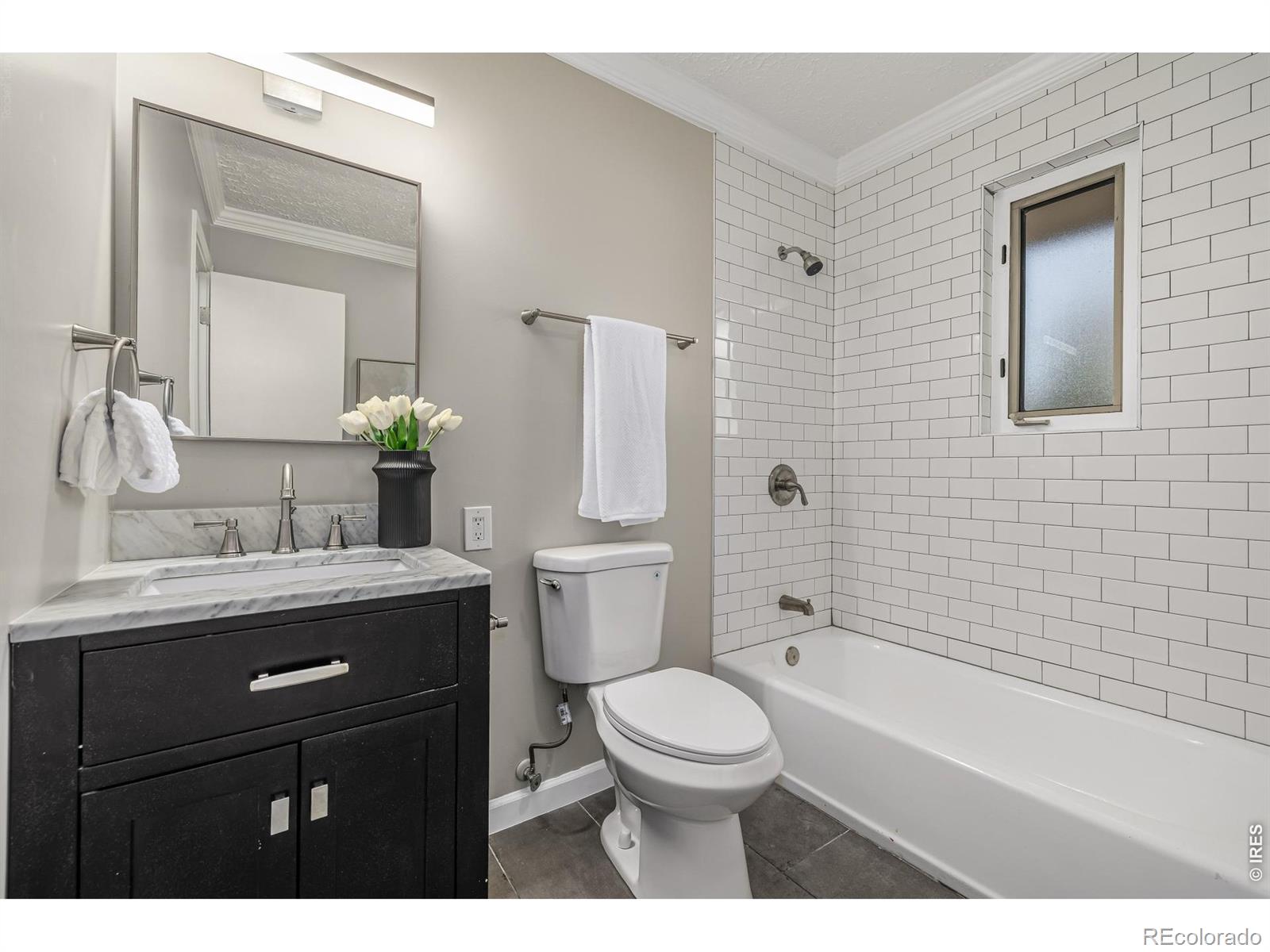 MLS Image #39 for 2540 s jasmine street,denver, Colorado
