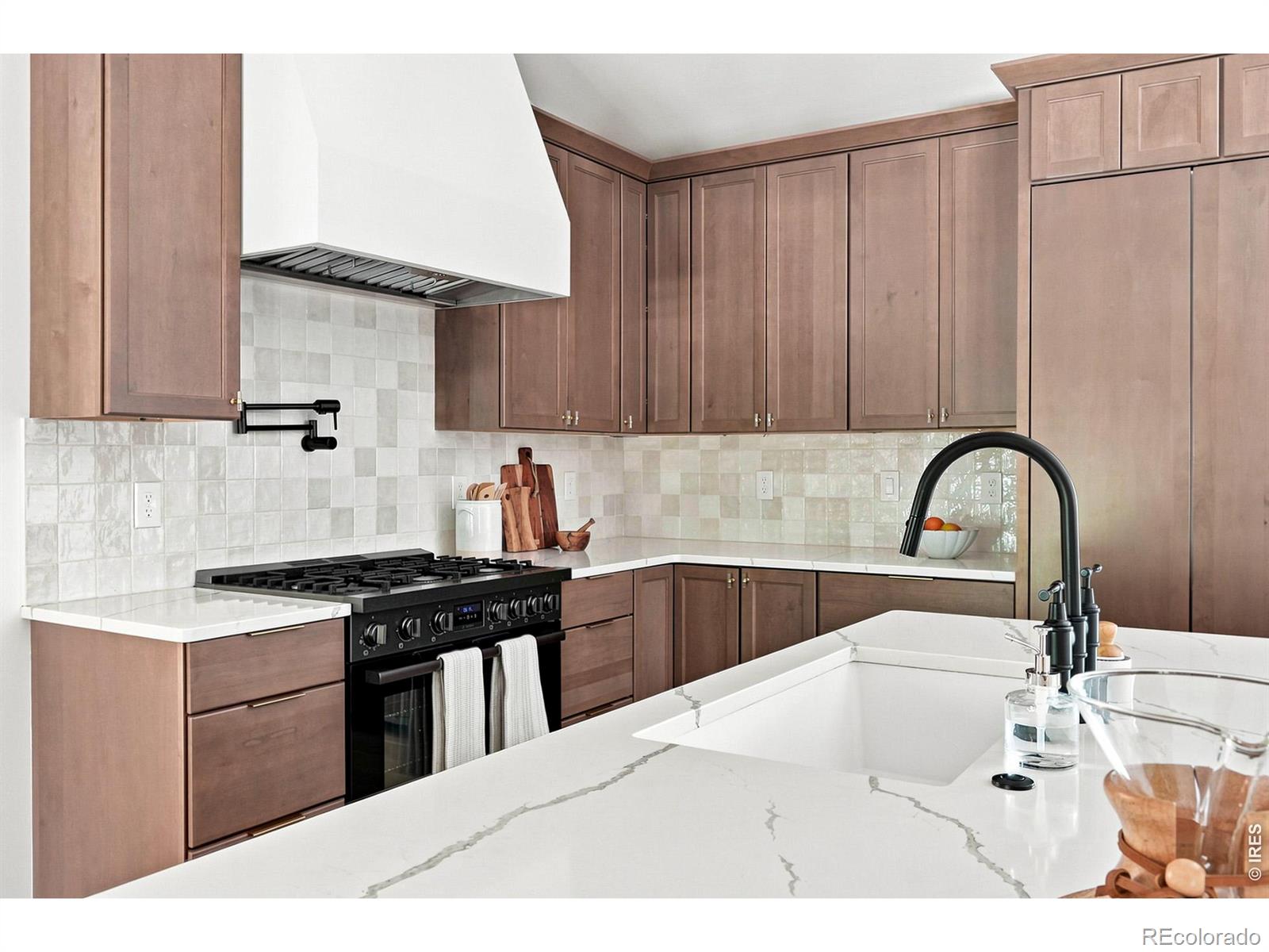 MLS Image #20 for 1008  commanche drive,fort collins, Colorado