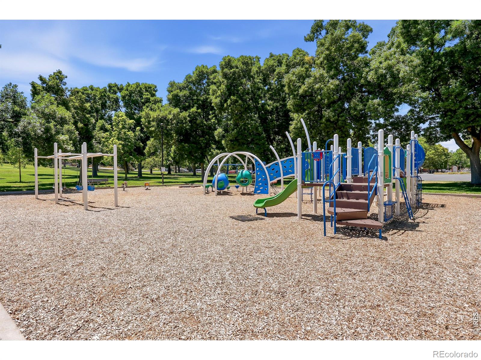 MLS Image #48 for 1008  commanche drive,fort collins, Colorado
