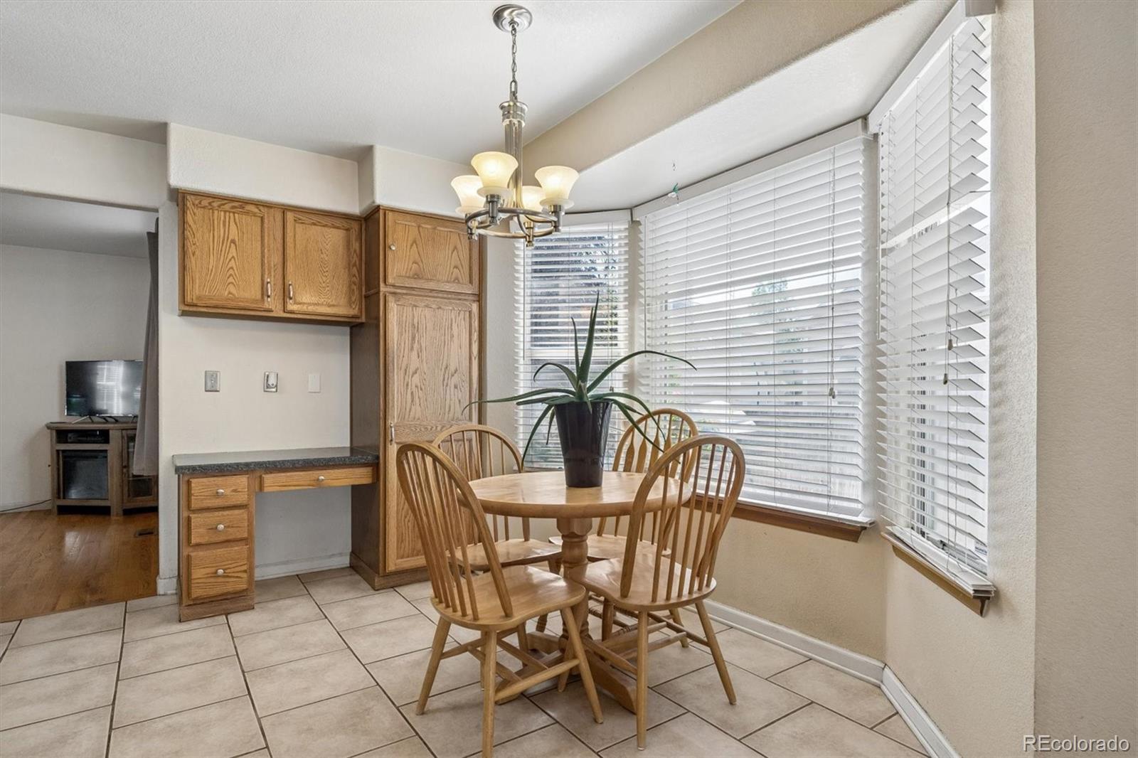 MLS Image #8 for 10017  westside circle,littleton, Colorado