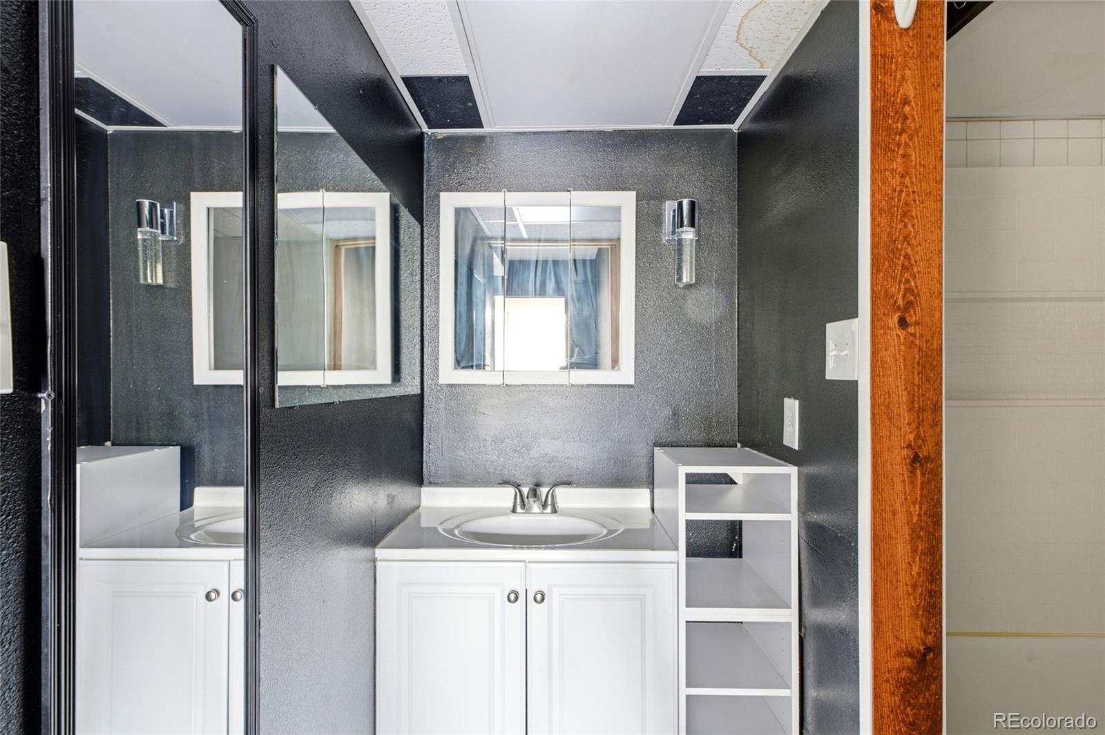 MLS Image #10 for 2231 s vaughn way,aurora, Colorado