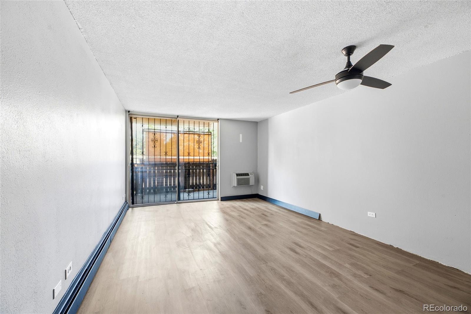 MLS Image #2 for 2231 s vaughn way,aurora, Colorado