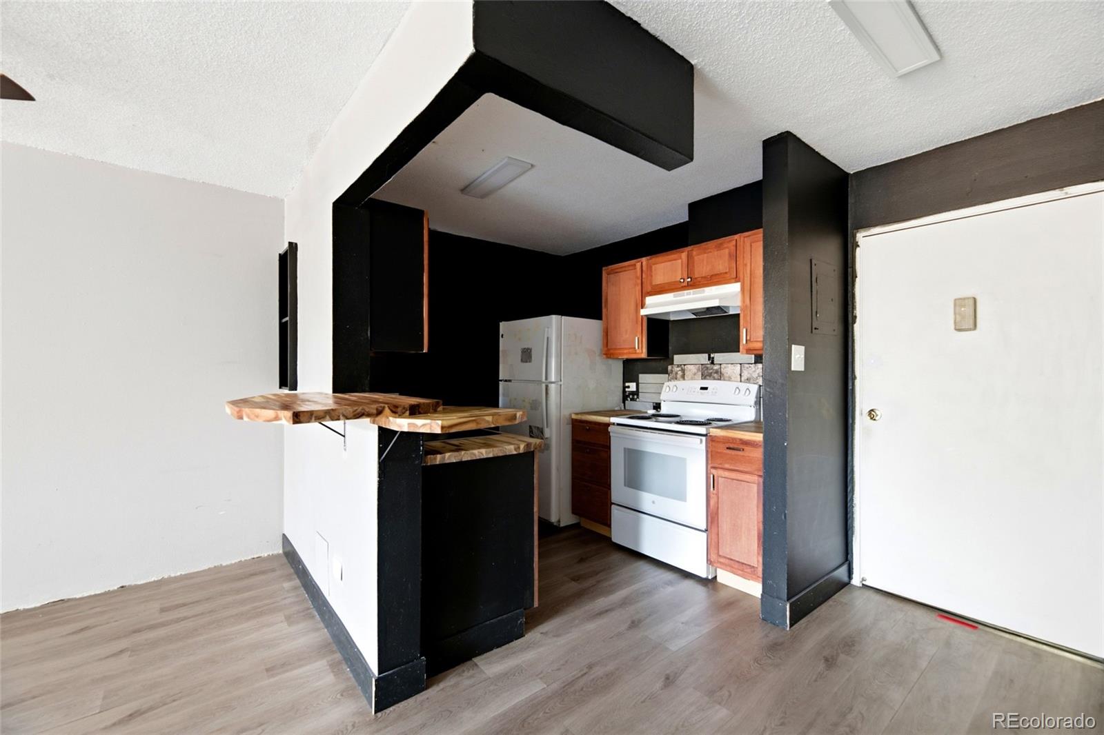 MLS Image #4 for 2231 s vaughn way,aurora, Colorado