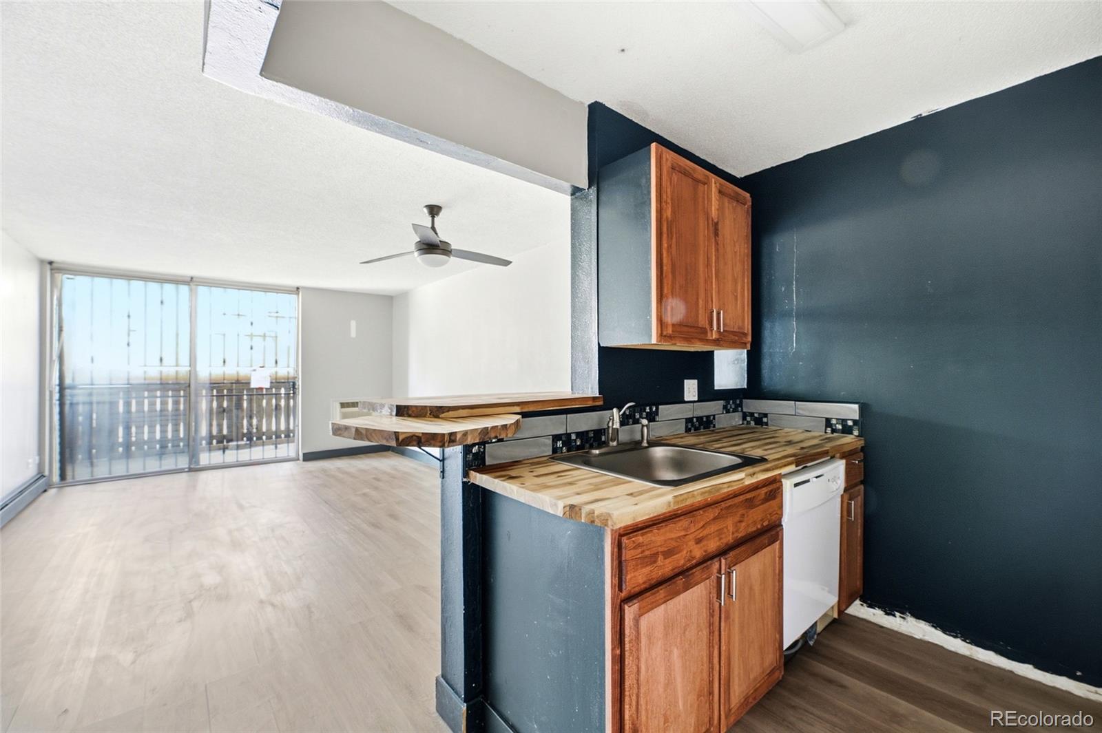 MLS Image #6 for 2231 s vaughn way,aurora, Colorado