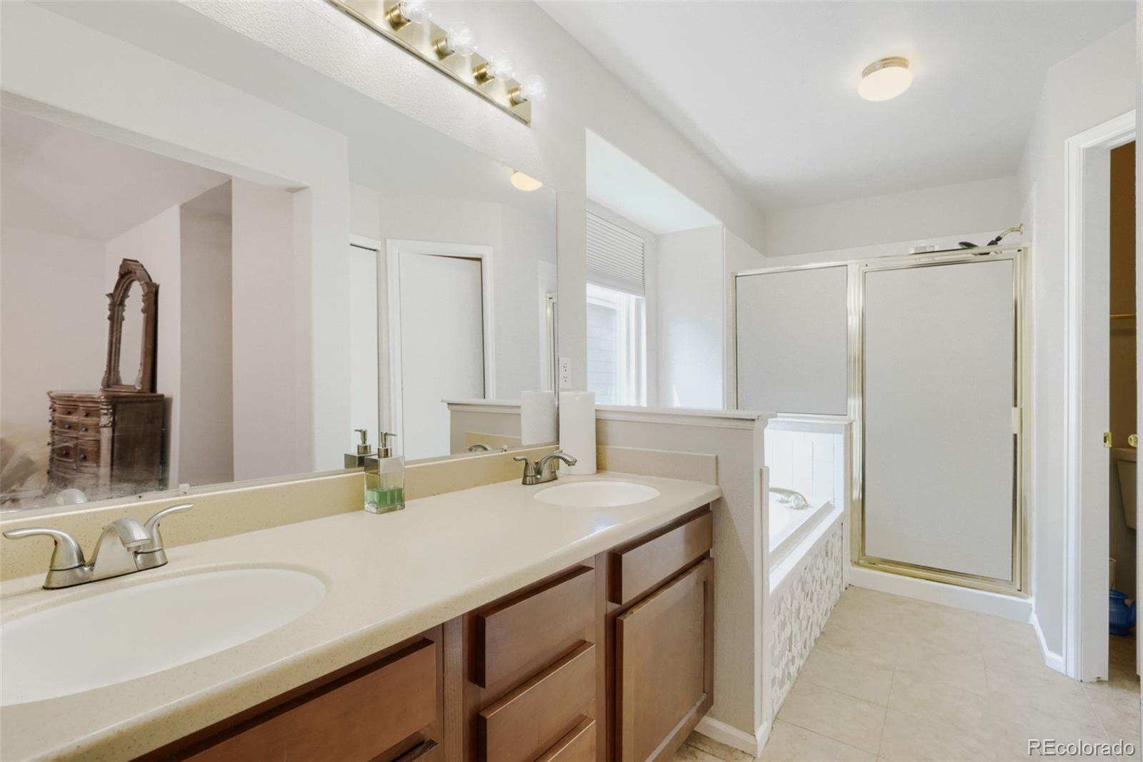 MLS Image #17 for 5307 s jebel way,aurora, Colorado