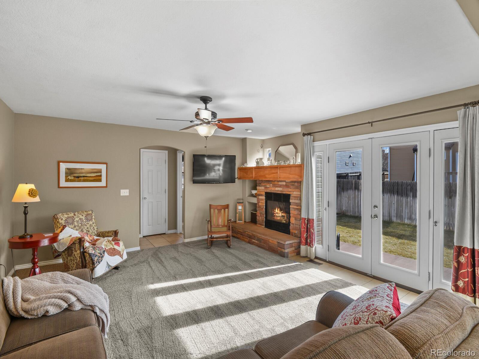 MLS Image #11 for 19408 e 40th place,denver, Colorado