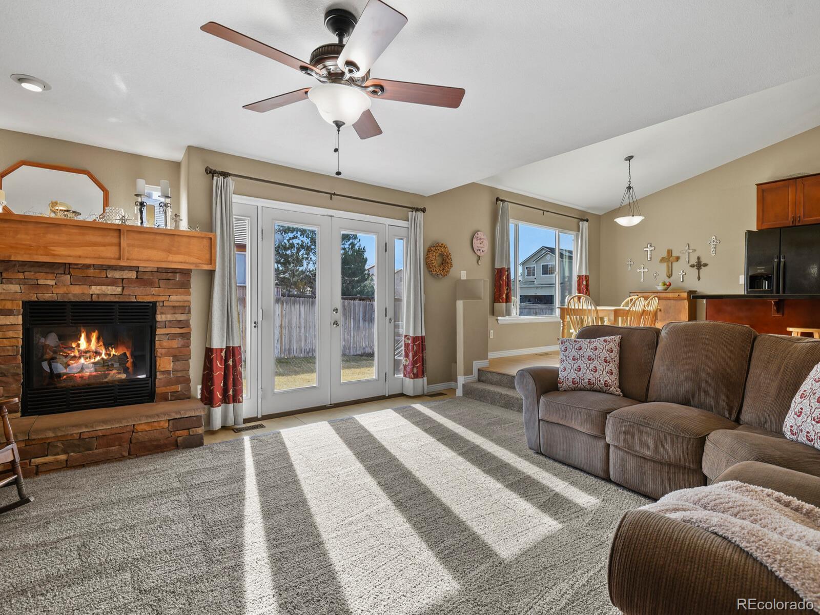 MLS Image #13 for 19408 e 40th place,denver, Colorado