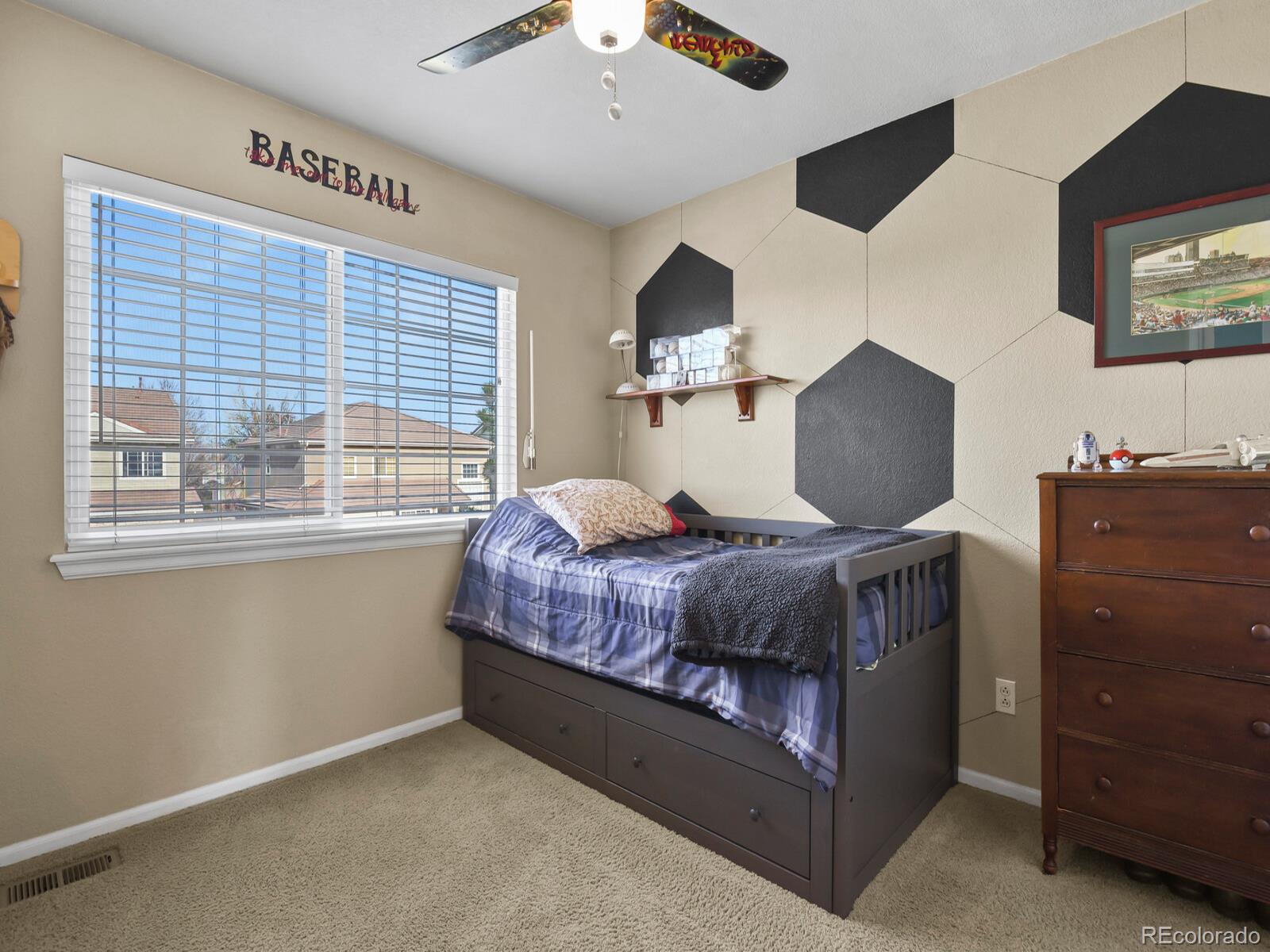 MLS Image #18 for 19408 e 40th place,denver, Colorado