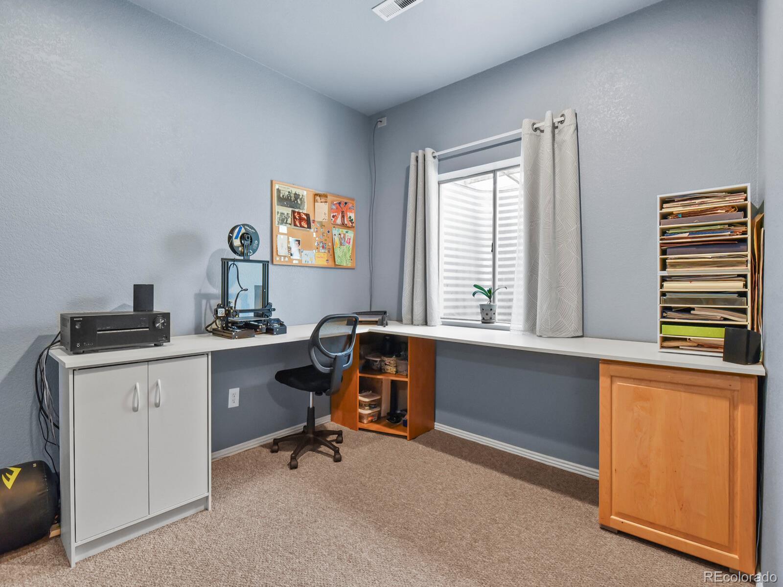 MLS Image #22 for 19408 e 40th place,denver, Colorado