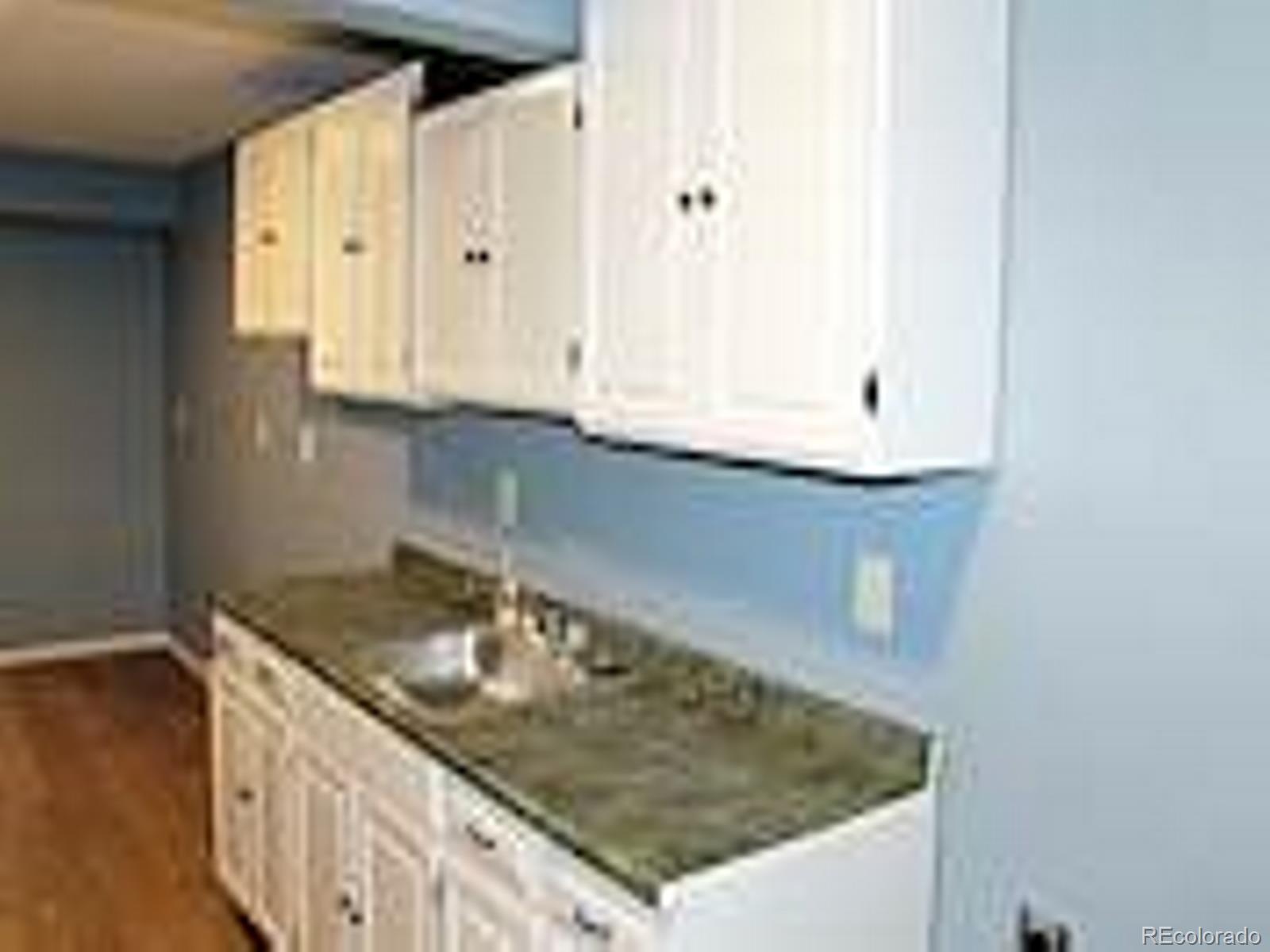 MLS Image #27 for 19408 e 40th place,denver, Colorado
