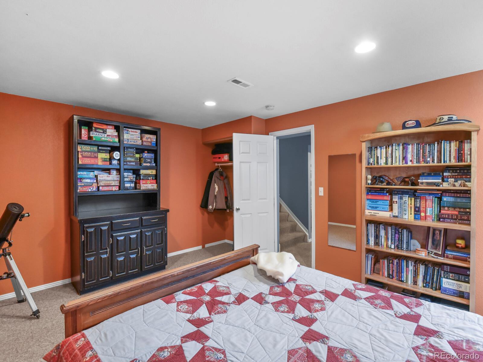 MLS Image #29 for 19408 e 40th place,denver, Colorado