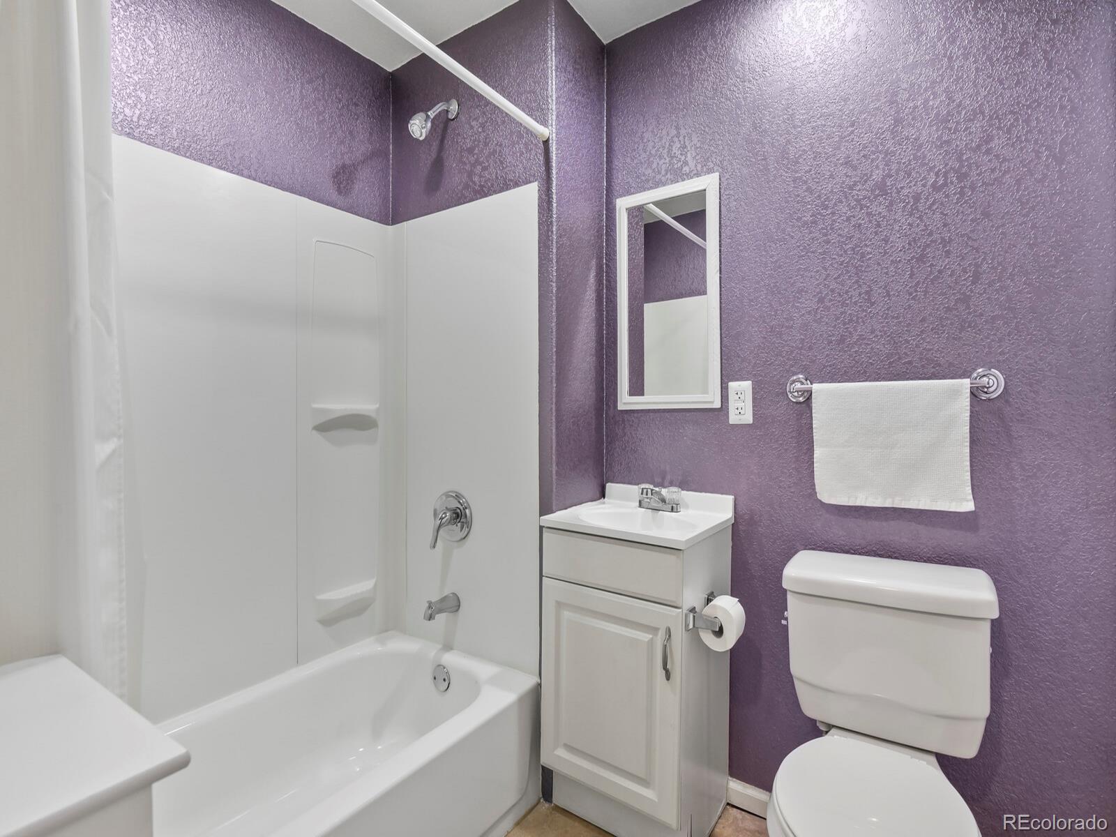 MLS Image #30 for 19408 e 40th place,denver, Colorado