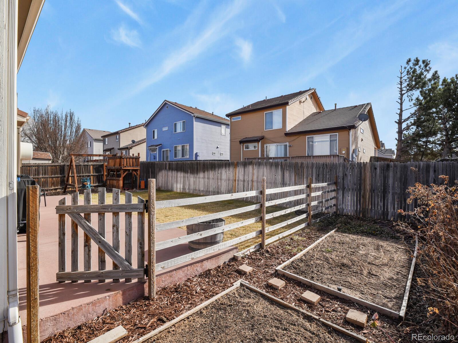 MLS Image #34 for 19408 e 40th place,denver, Colorado