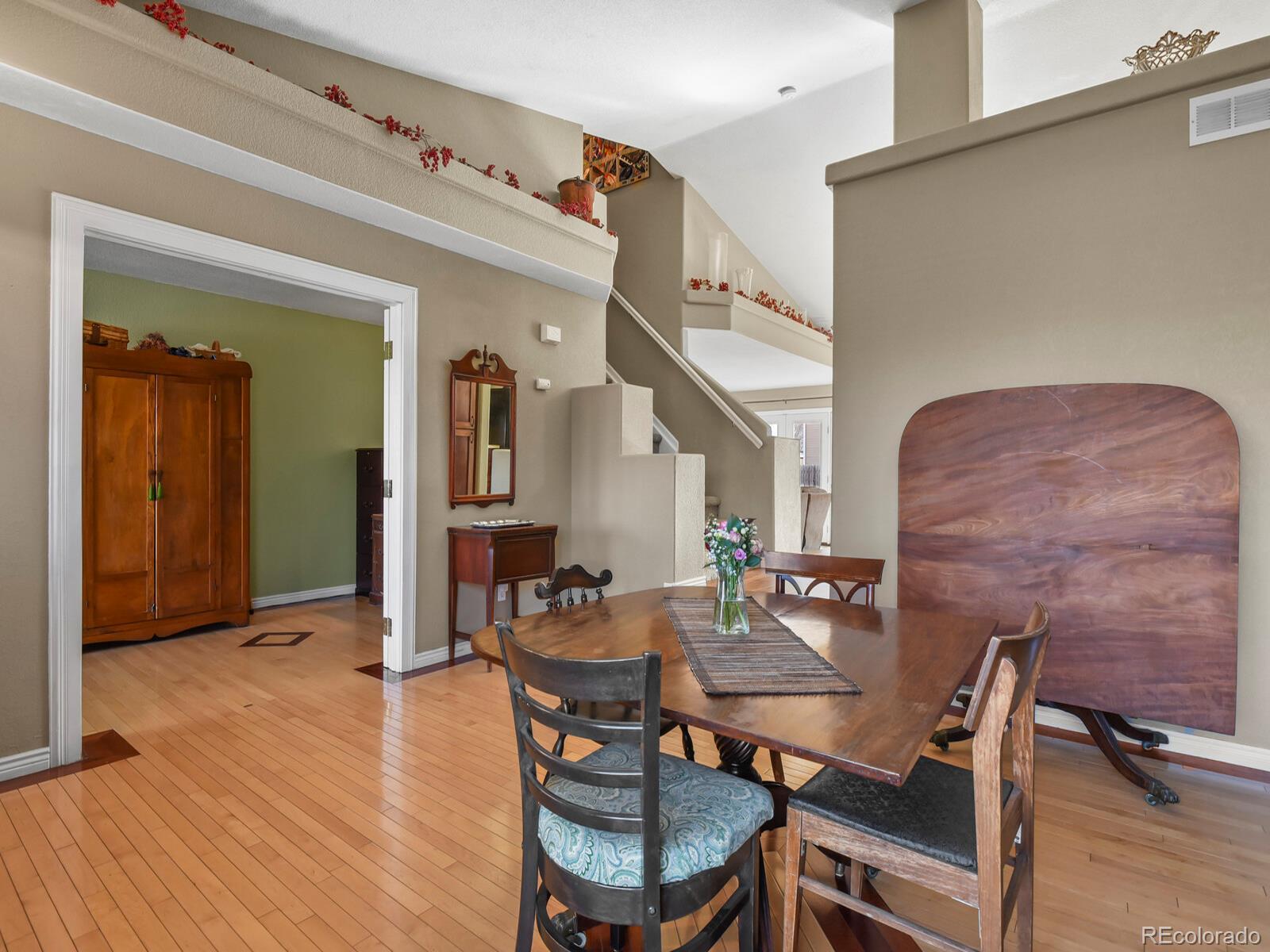MLS Image #4 for 19408 e 40th place,denver, Colorado