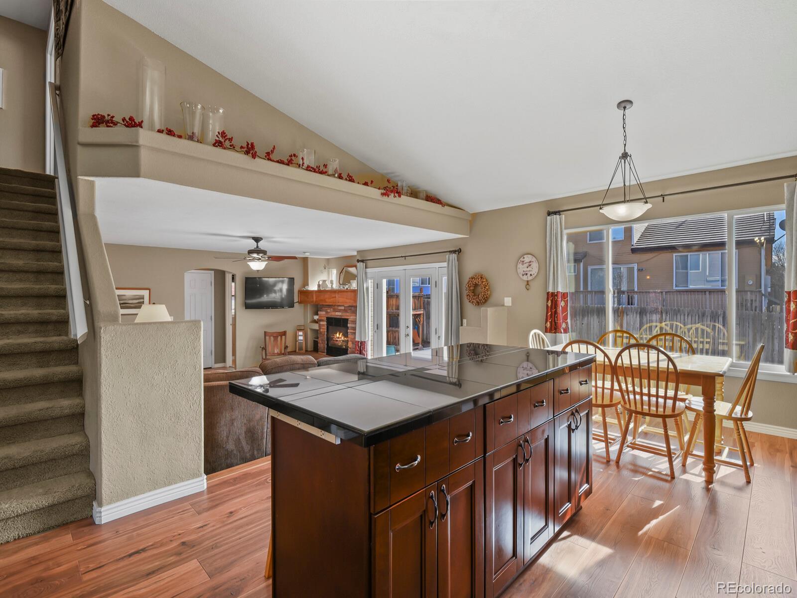 MLS Image #8 for 19408 e 40th place,denver, Colorado