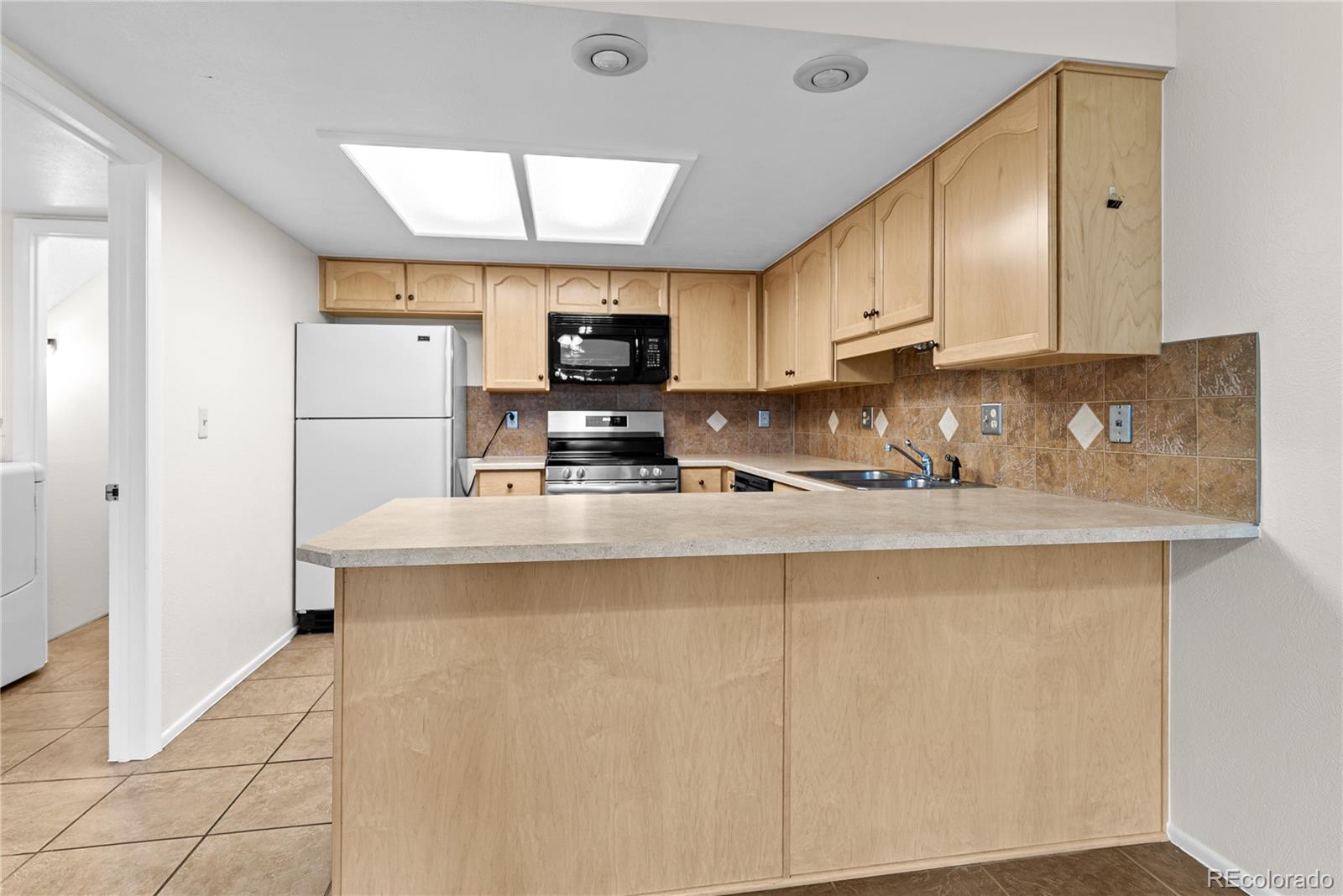 MLS Image #7 for 13952 e arizona avenue,aurora, Colorado