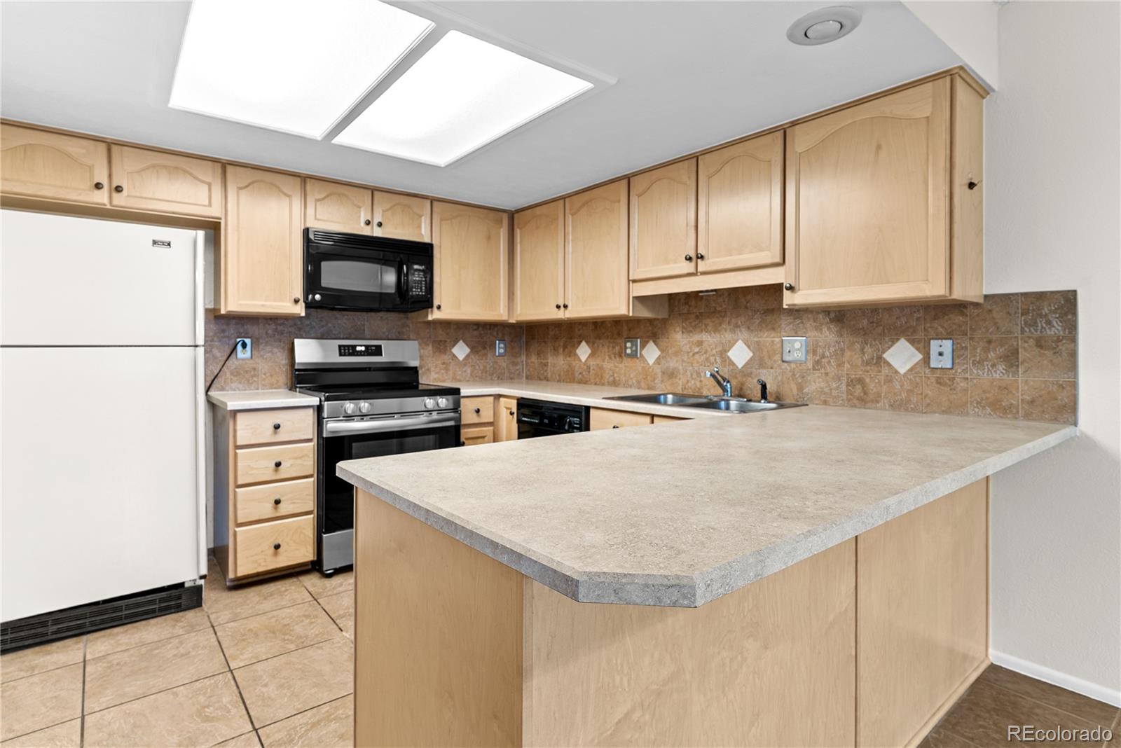 MLS Image #8 for 13952 e arizona avenue,aurora, Colorado